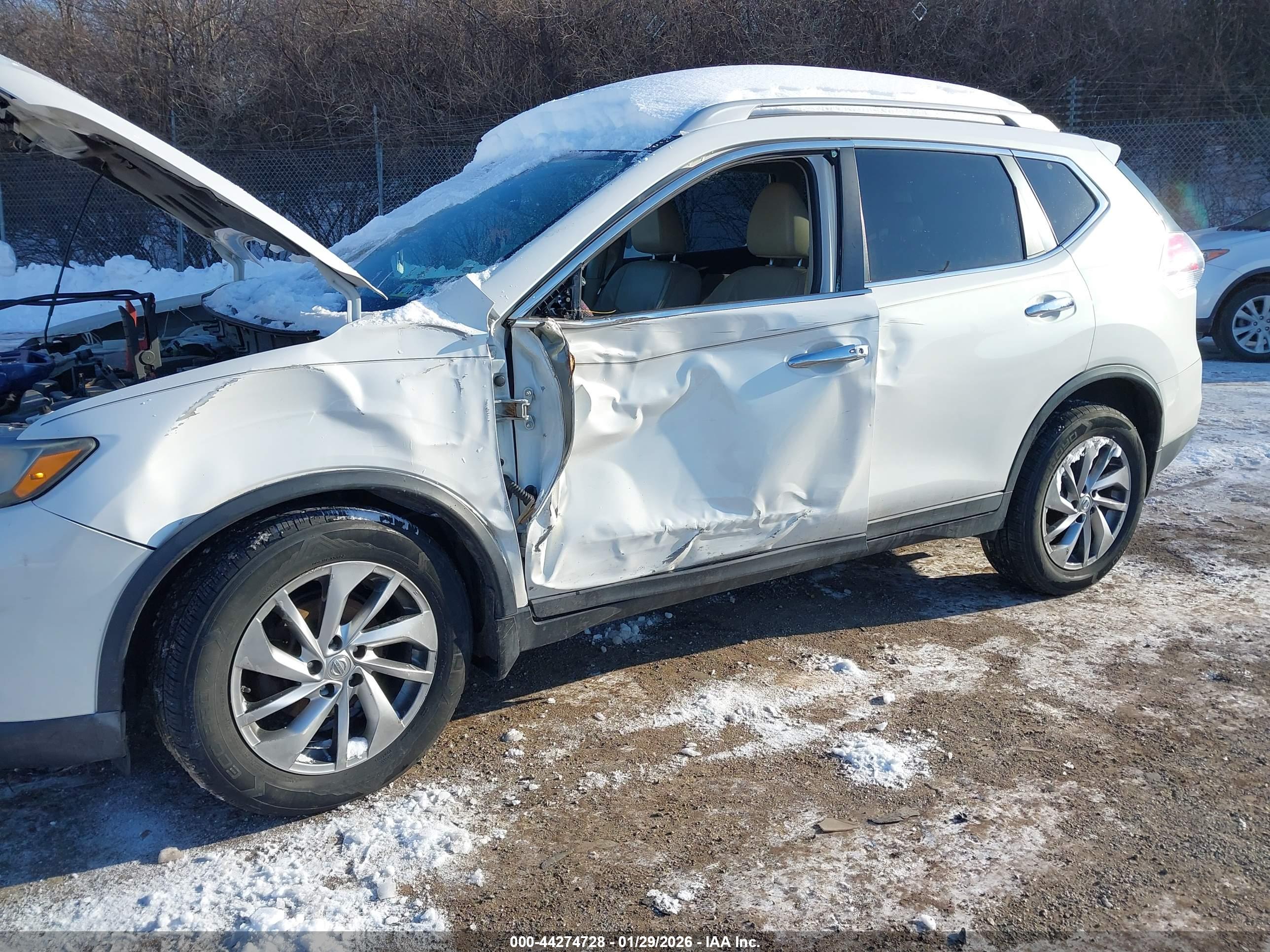 NISSAN ROGUE image 6
