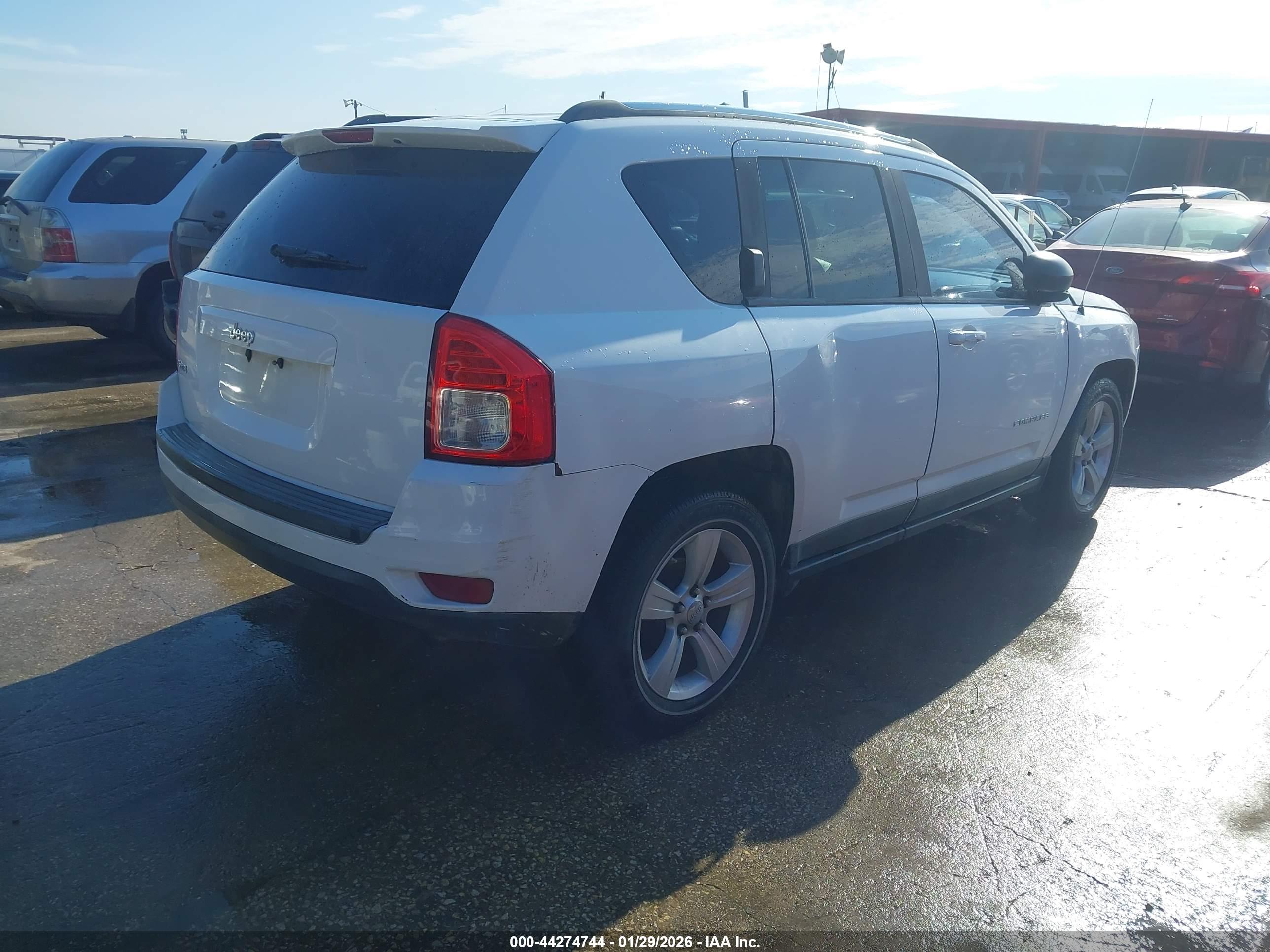 JEEP COMPASS image 4