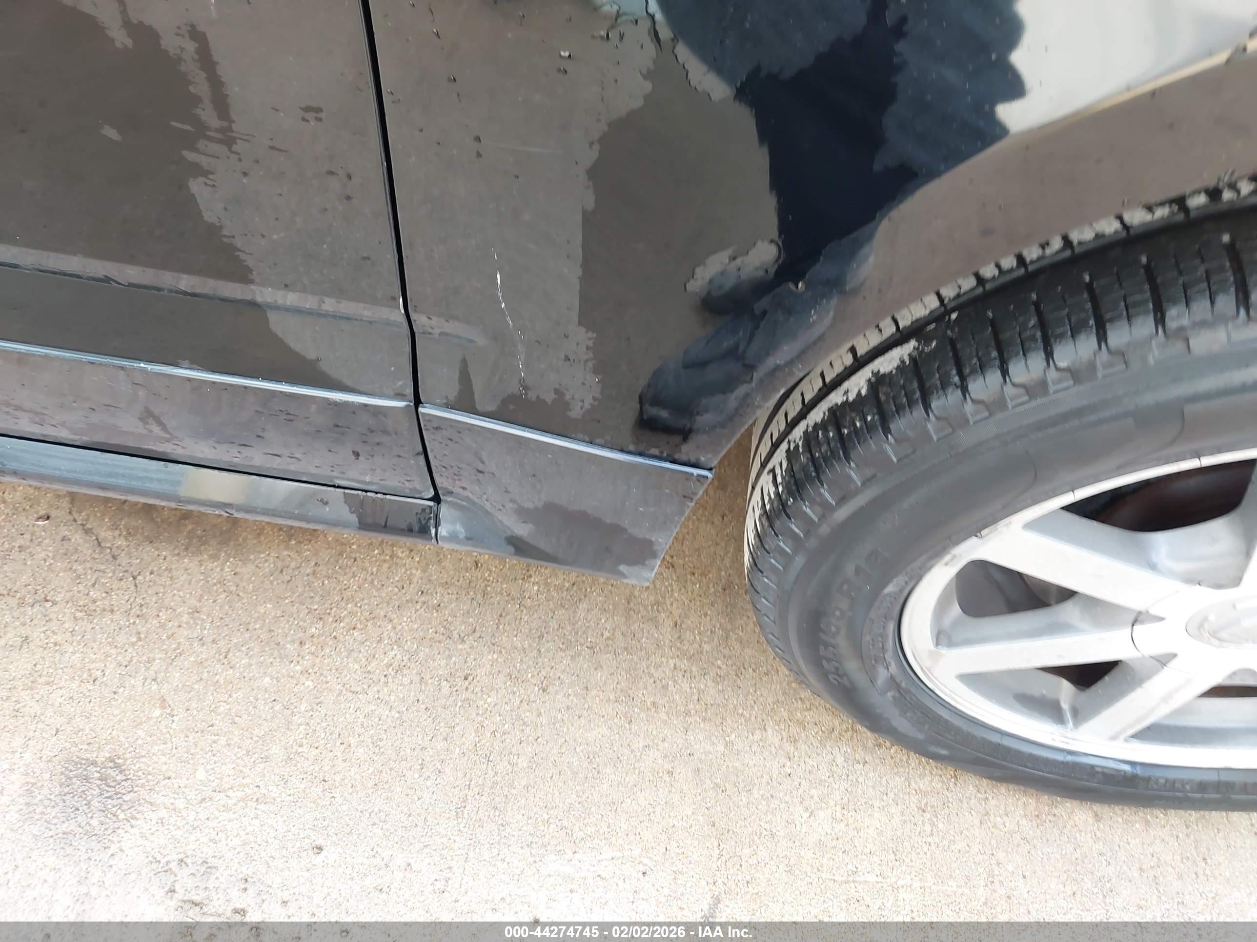 CADILLAC SRX image 6
