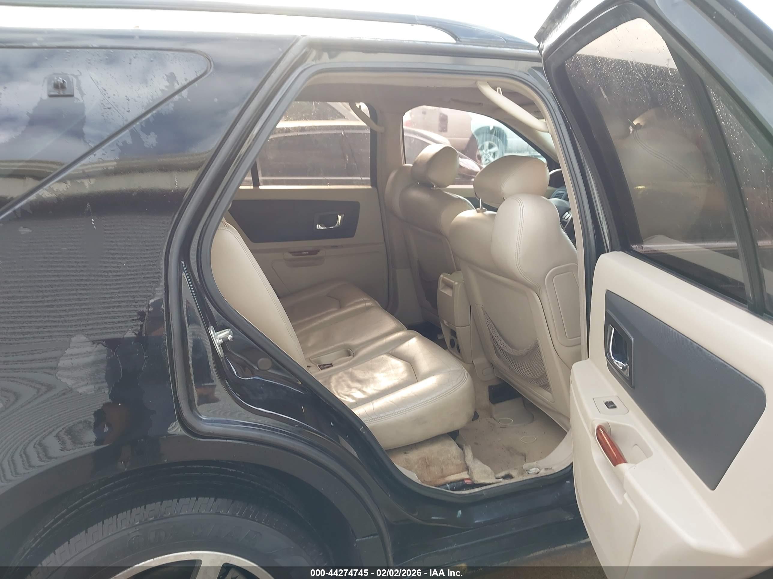 CADILLAC SRX image 8