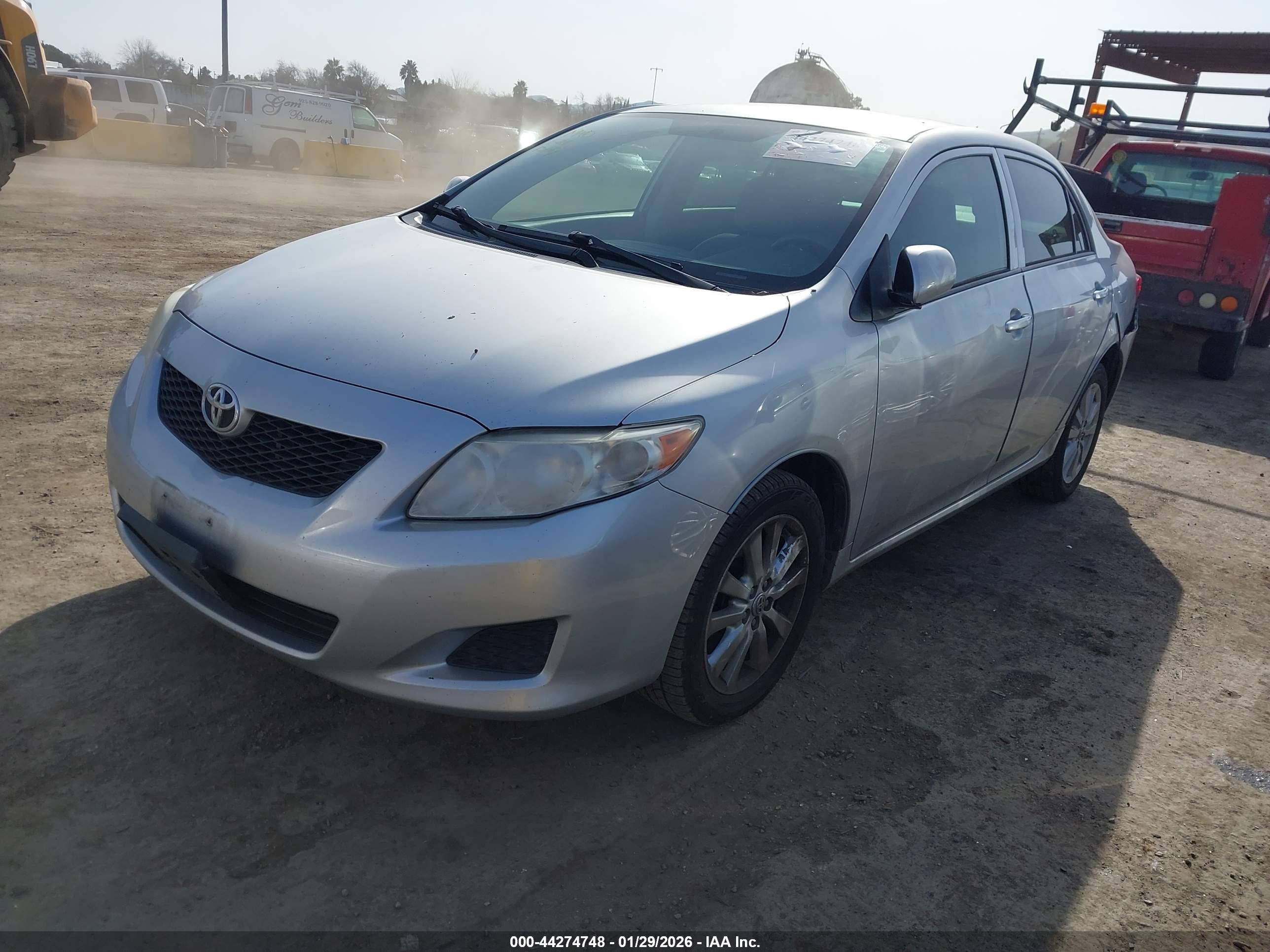 TOYOTA COROLLA image 2