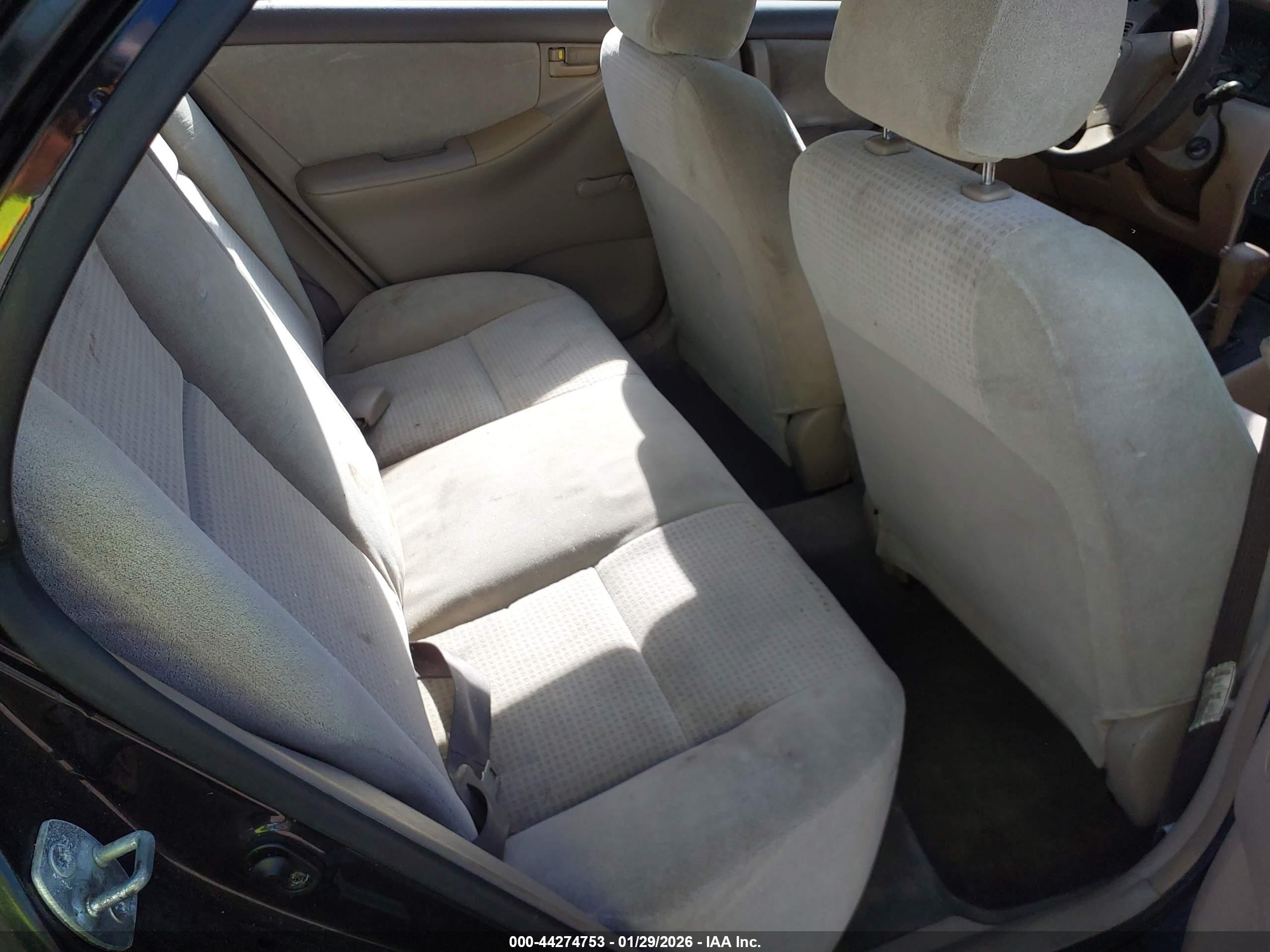 TOYOTA COROLLA image 8