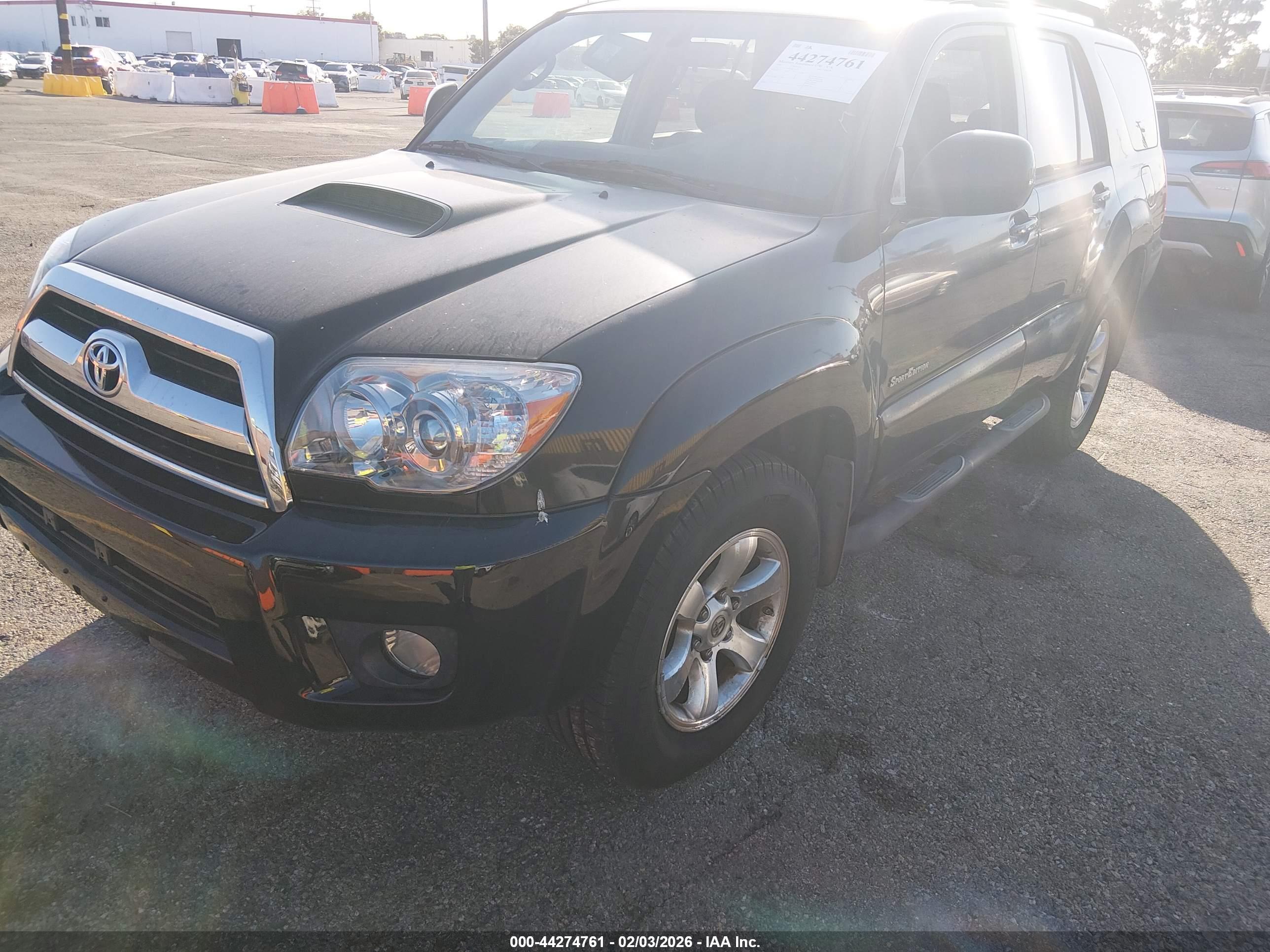 TOYOTA 4RUNNER image 2