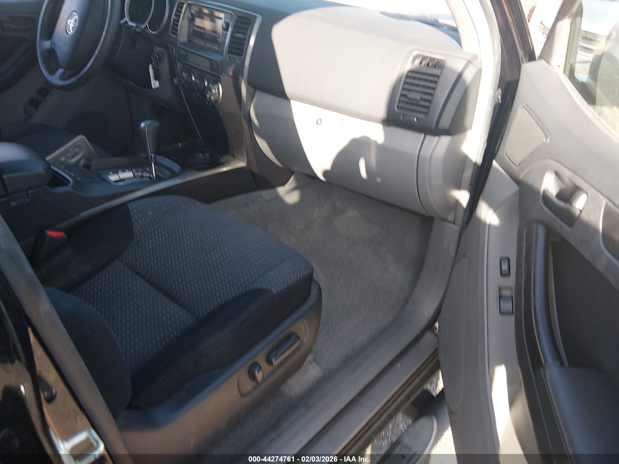 TOYOTA 4RUNNER image 5