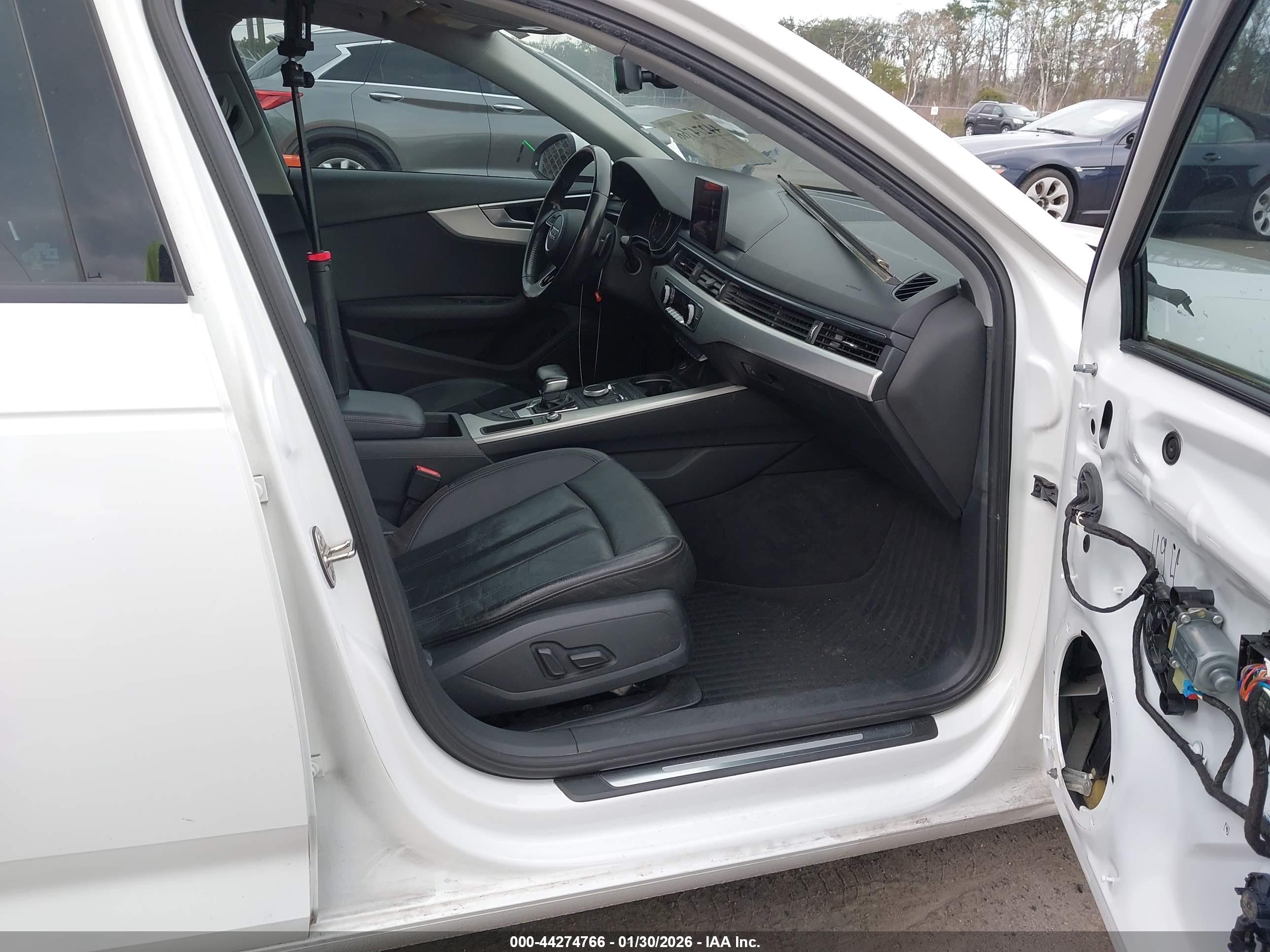 AUDI A4 image 5