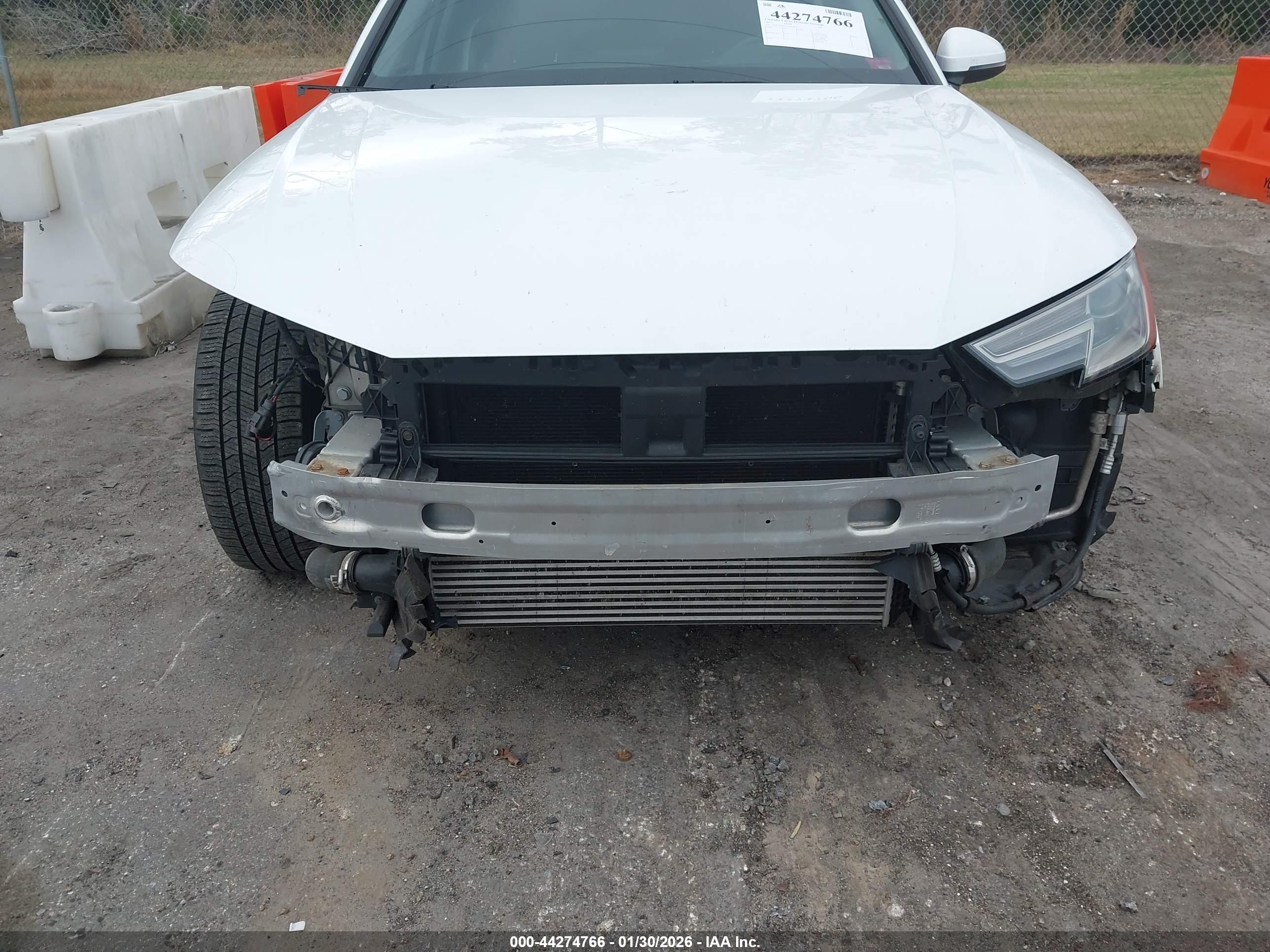 AUDI A4 image 6