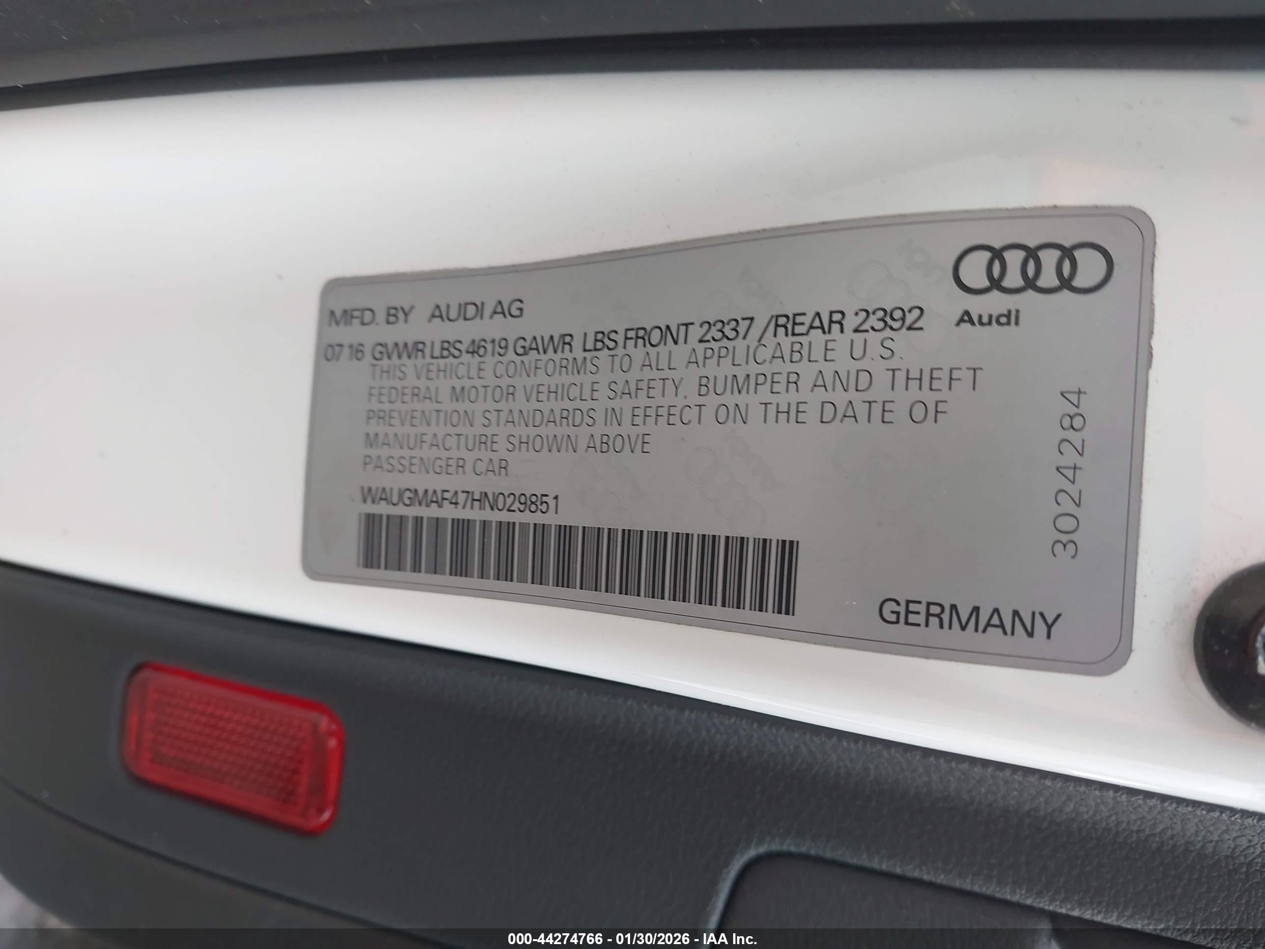AUDI A4 image 9