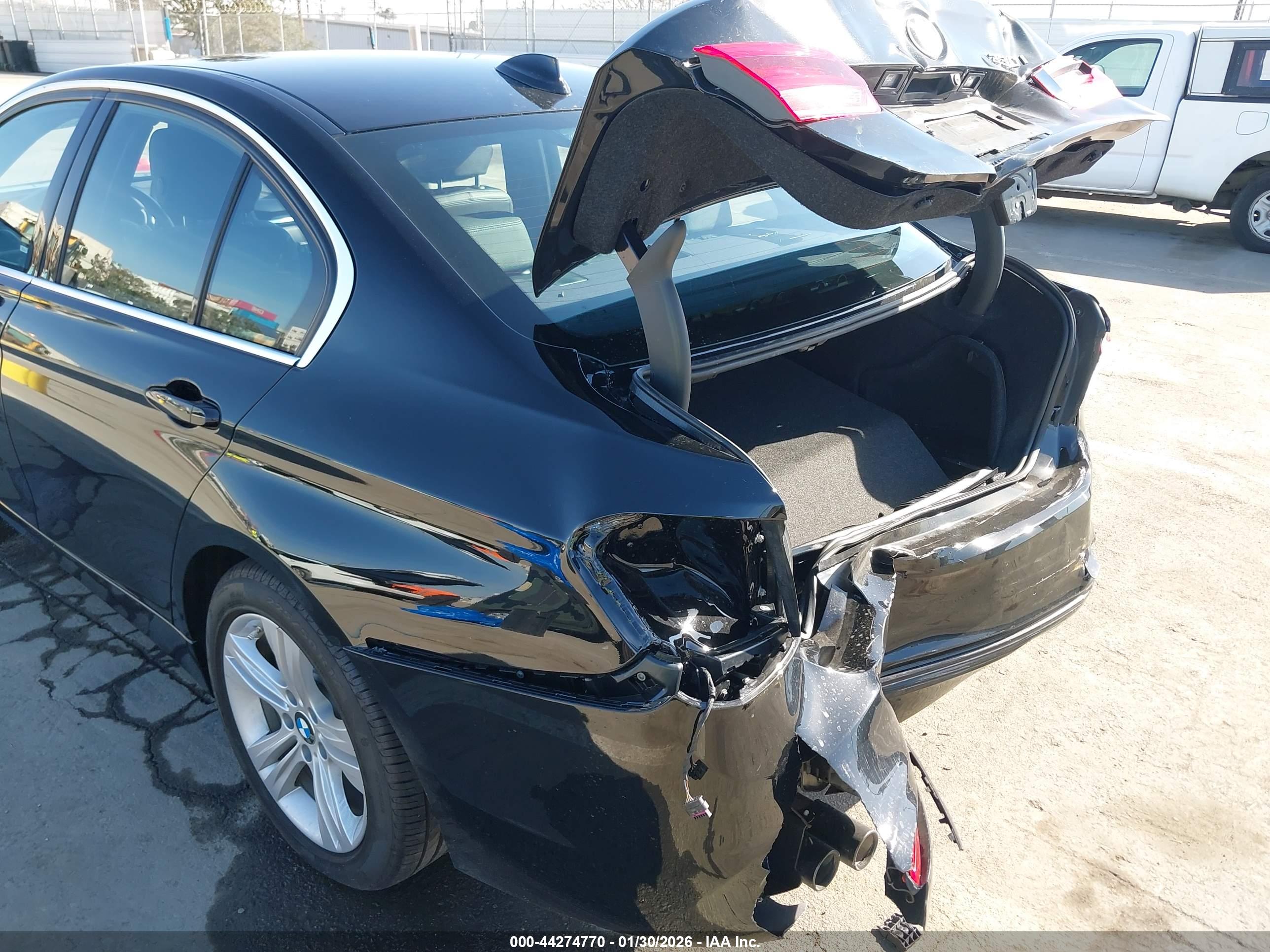 BMW 330I image 6