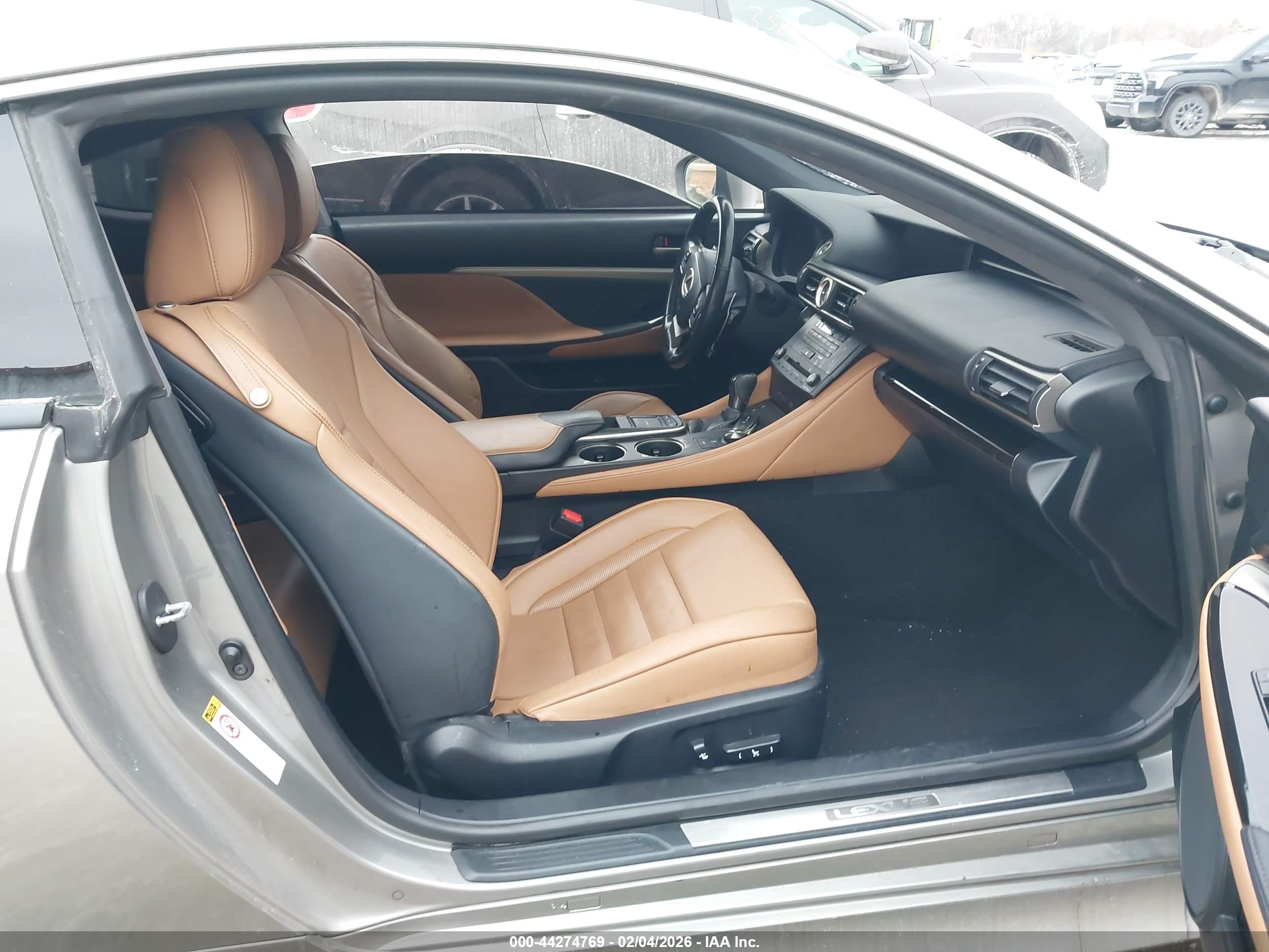 LEXUS RC image 5