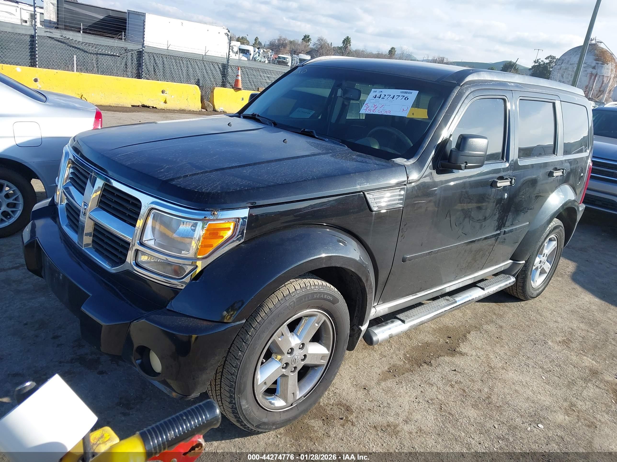 DODGE NITRO image 2