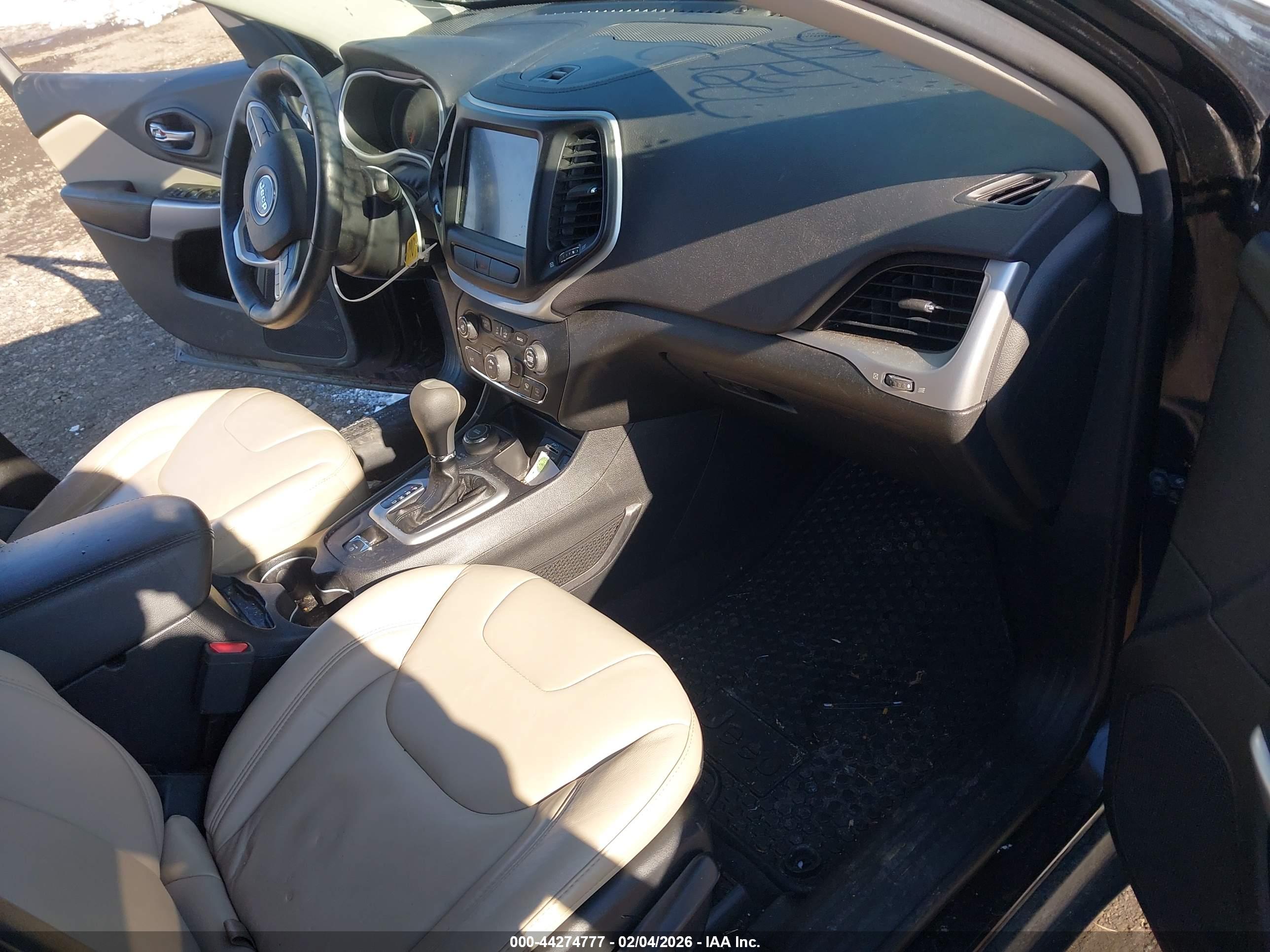JEEP CHEROKEE image 5