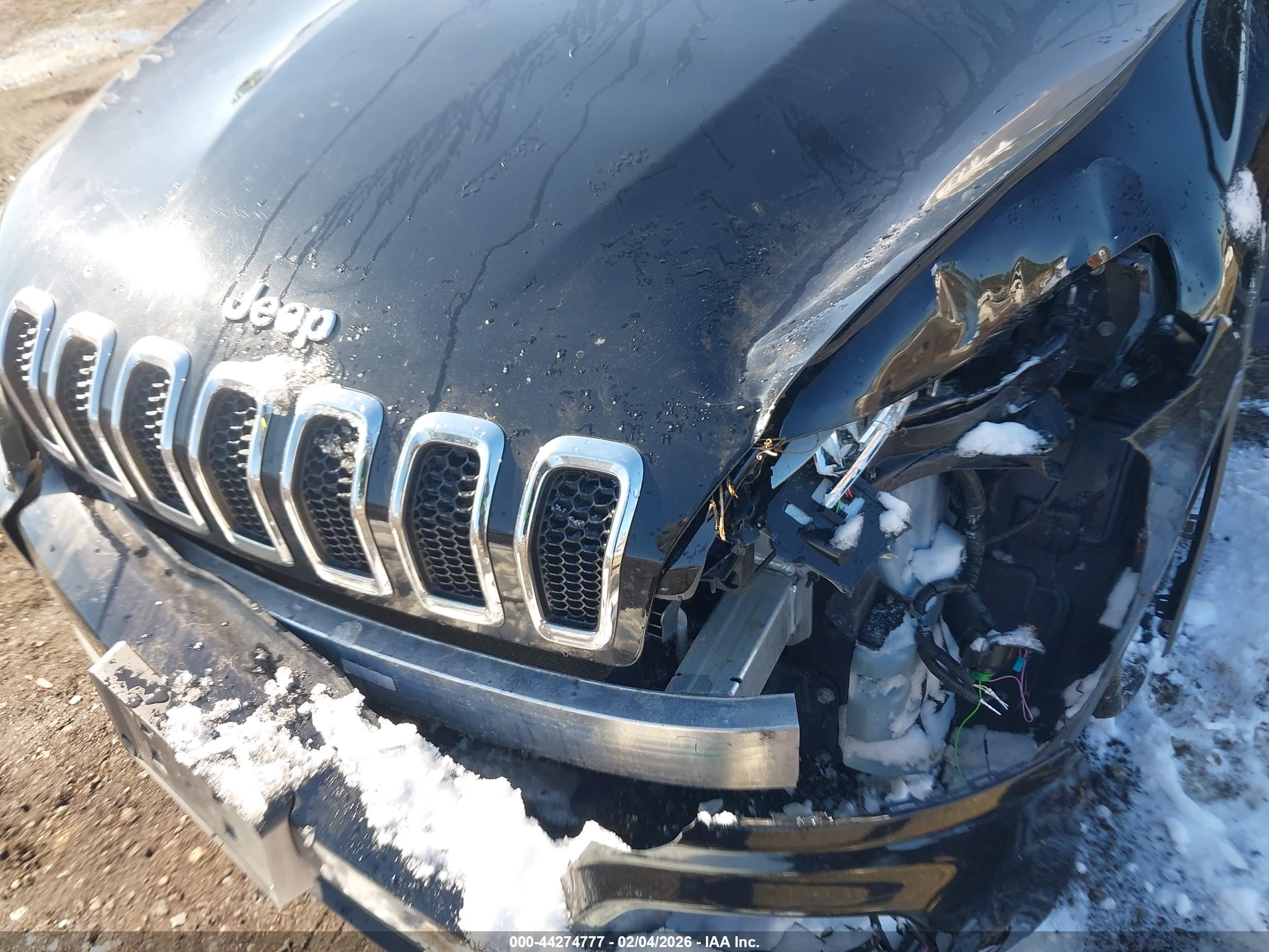 JEEP CHEROKEE image 6