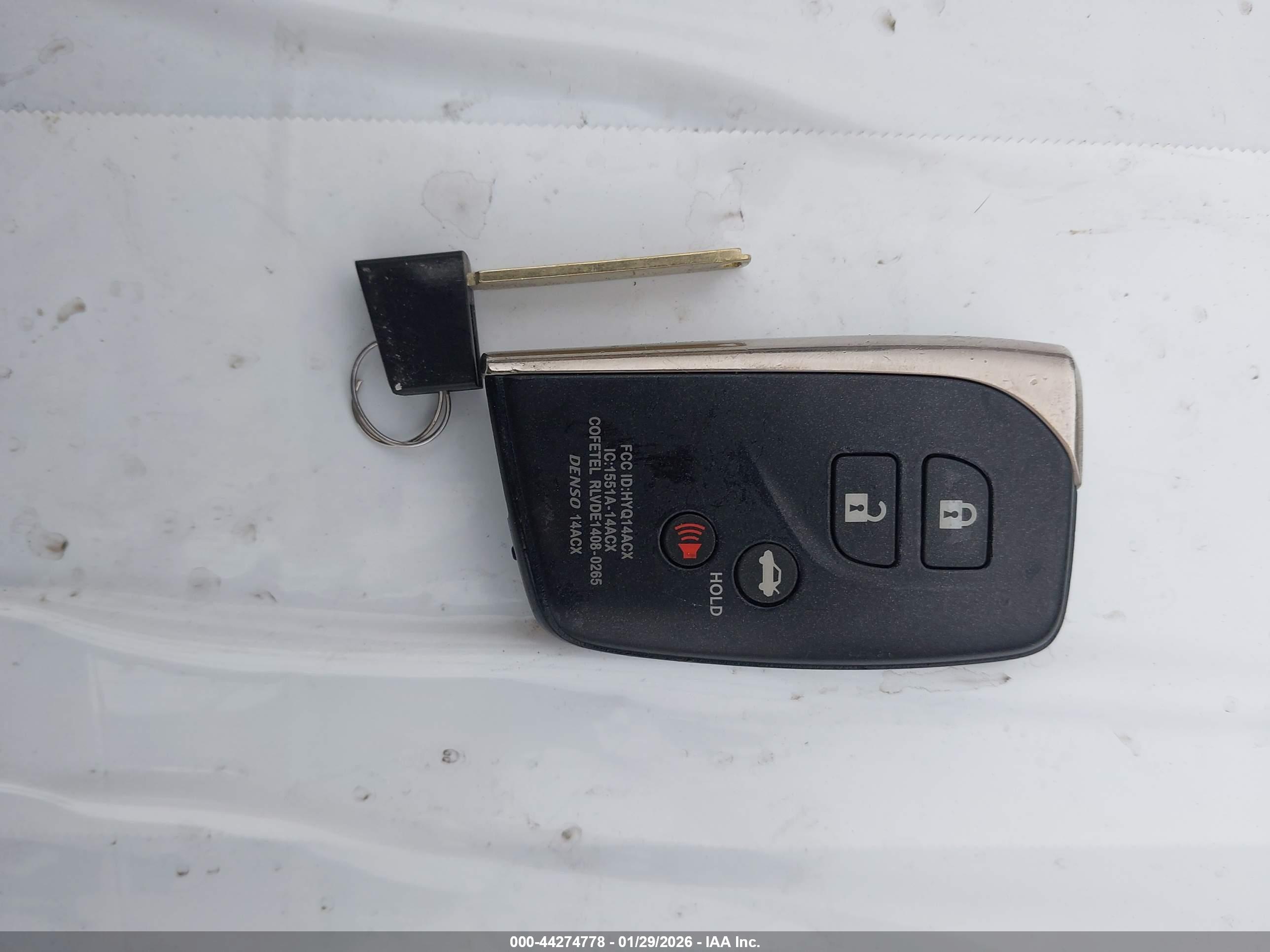 LEXUS LS image 11