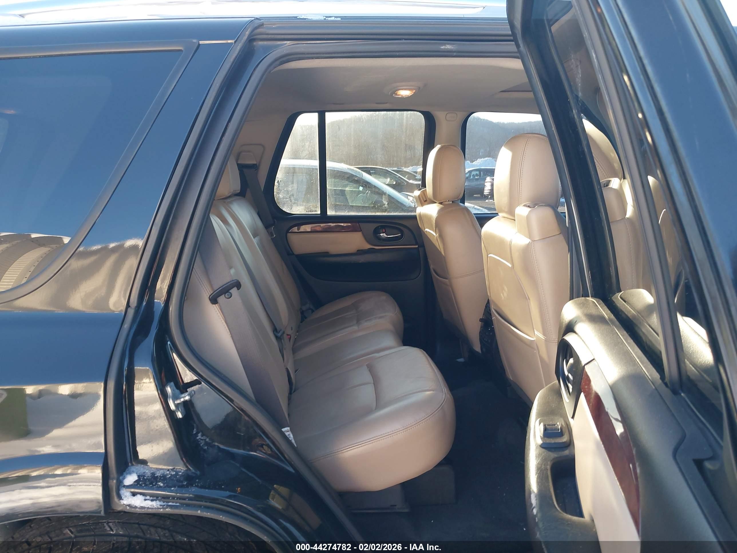 SAAB 9-7X image 8