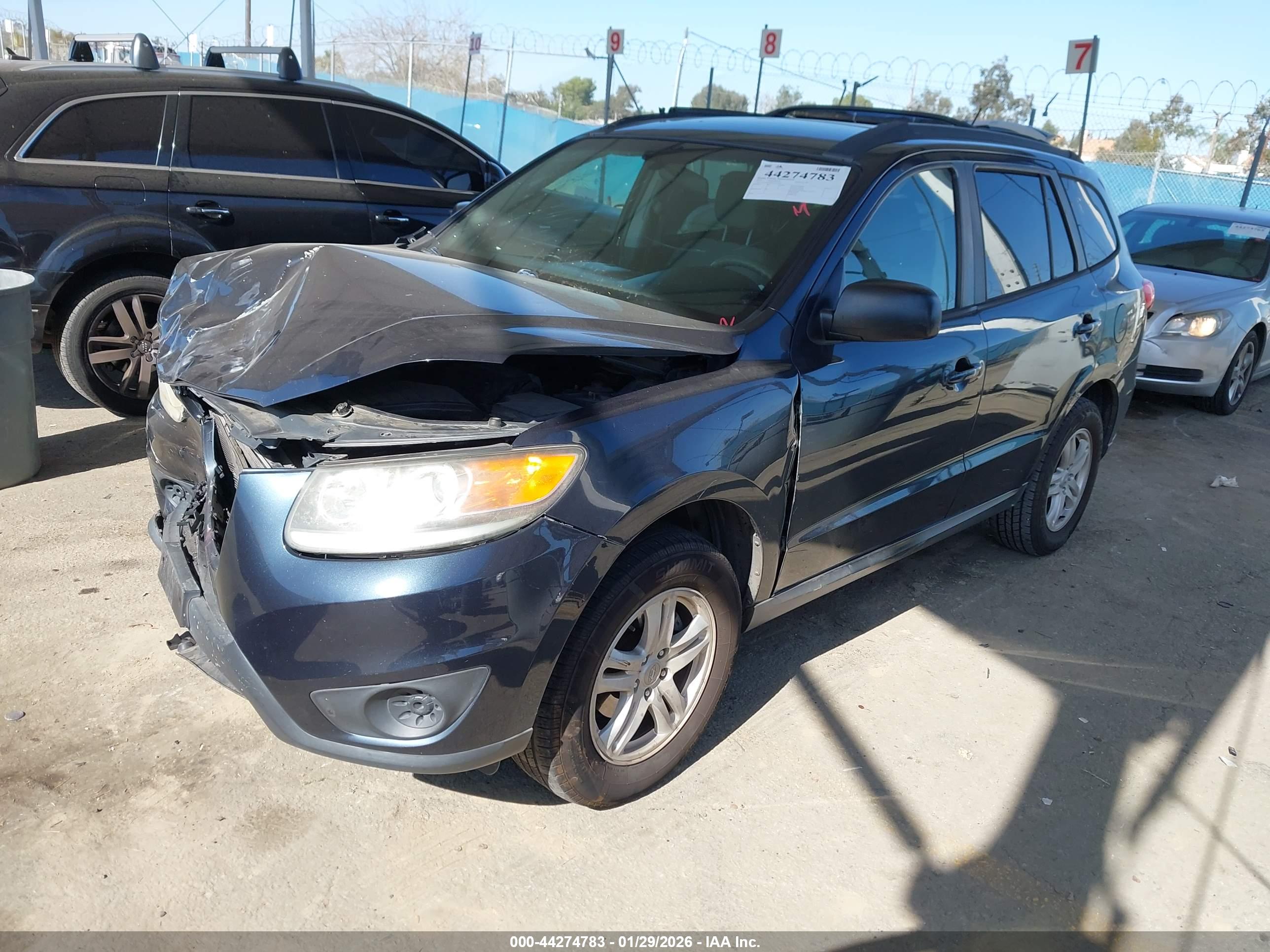 HYUNDAI SANTA image 2