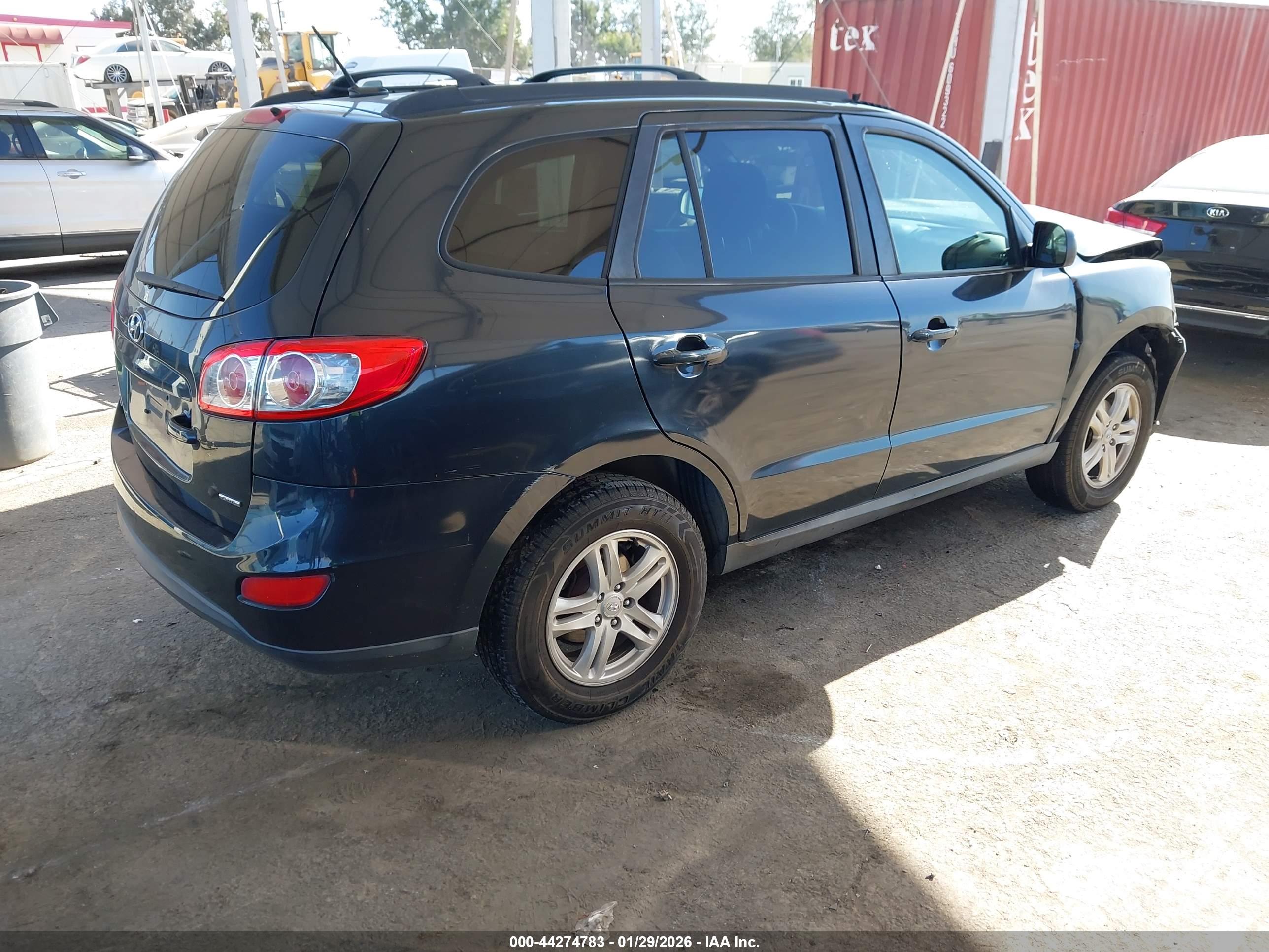 HYUNDAI SANTA image 4