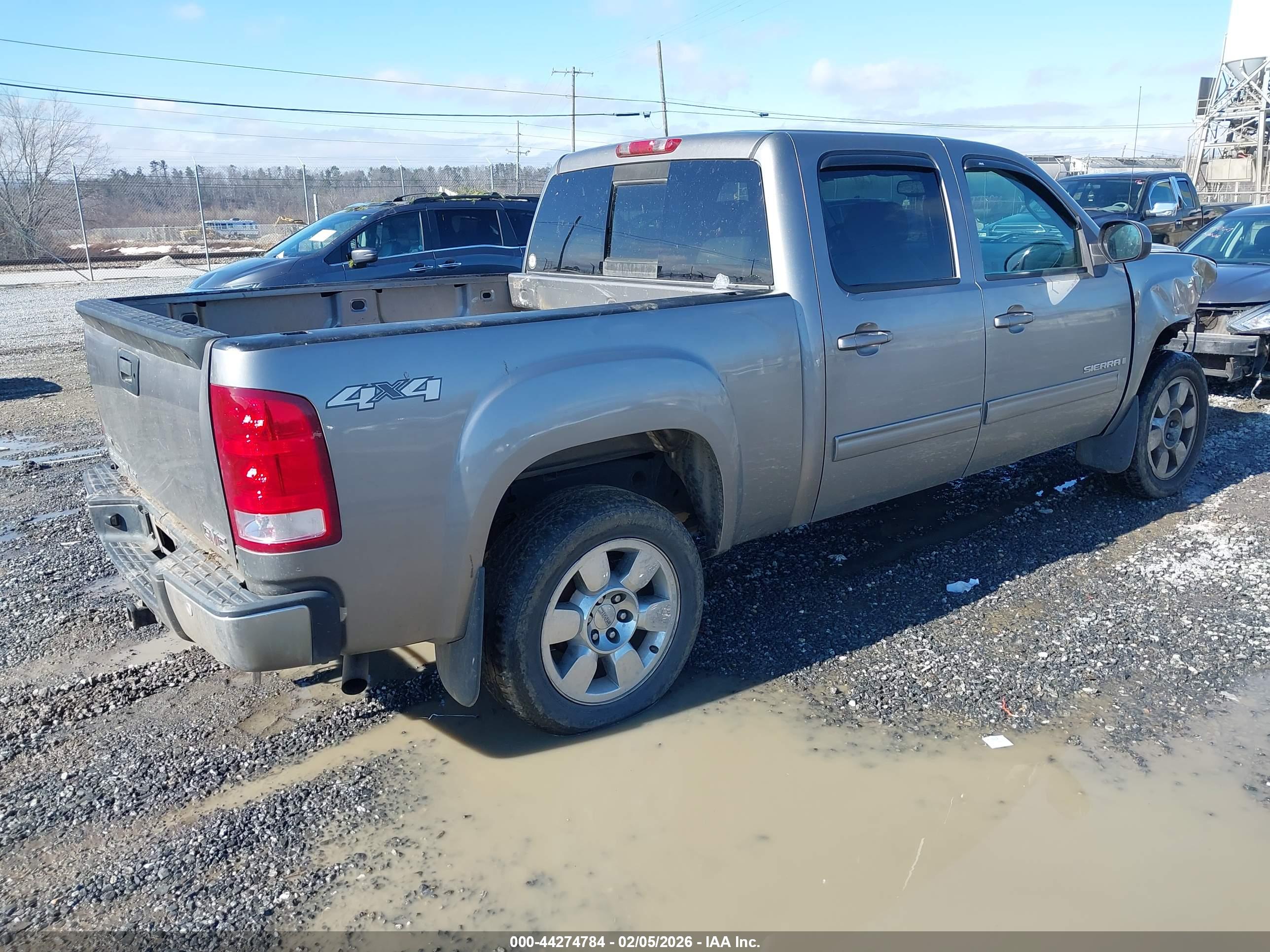 GMC SIERRA image 4