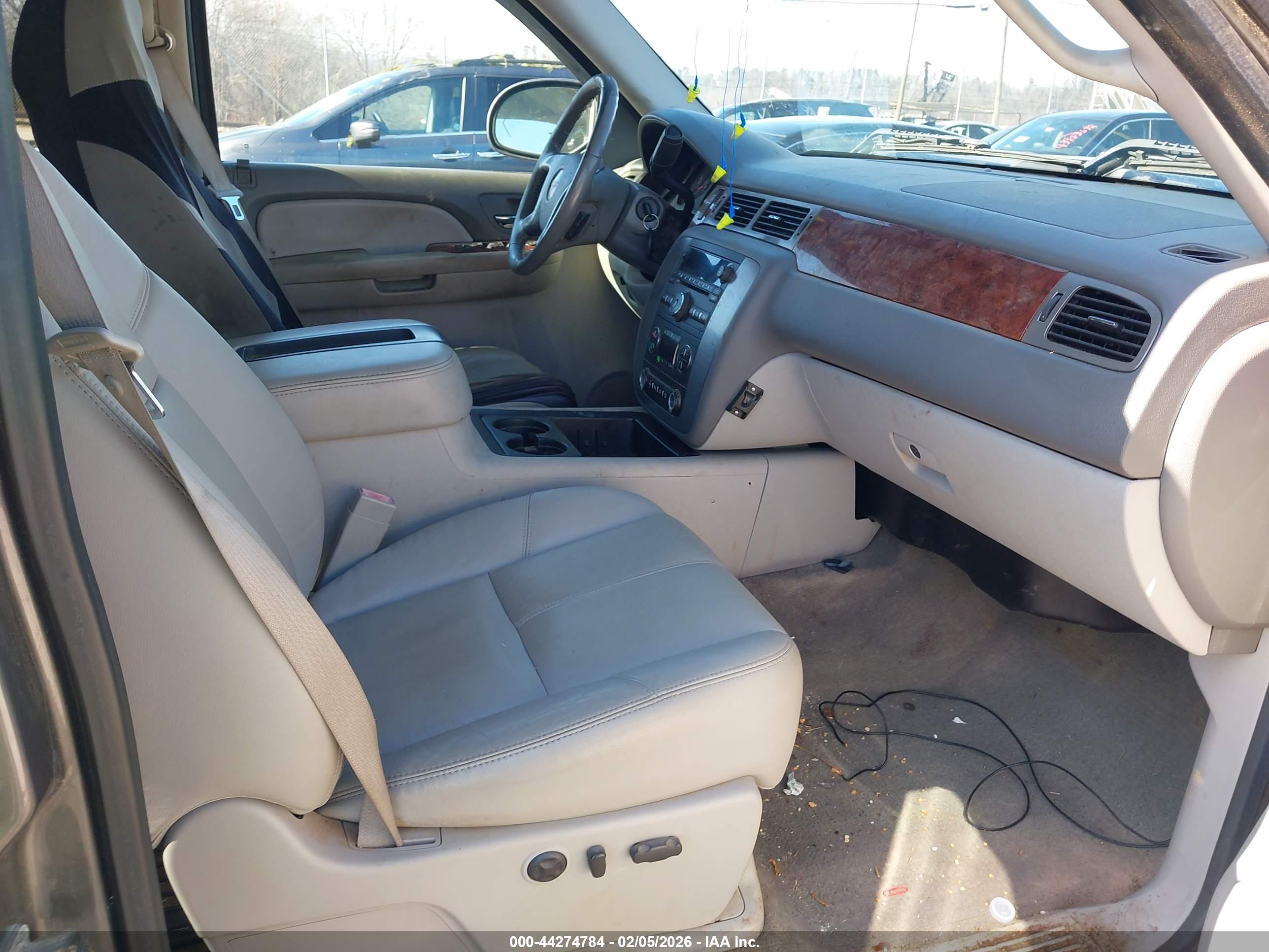 GMC SIERRA image 5