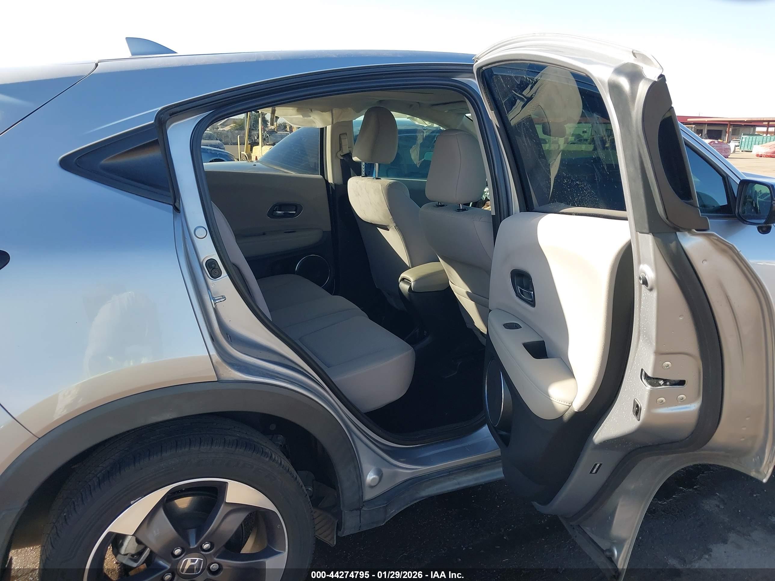HONDA HR-V image 8