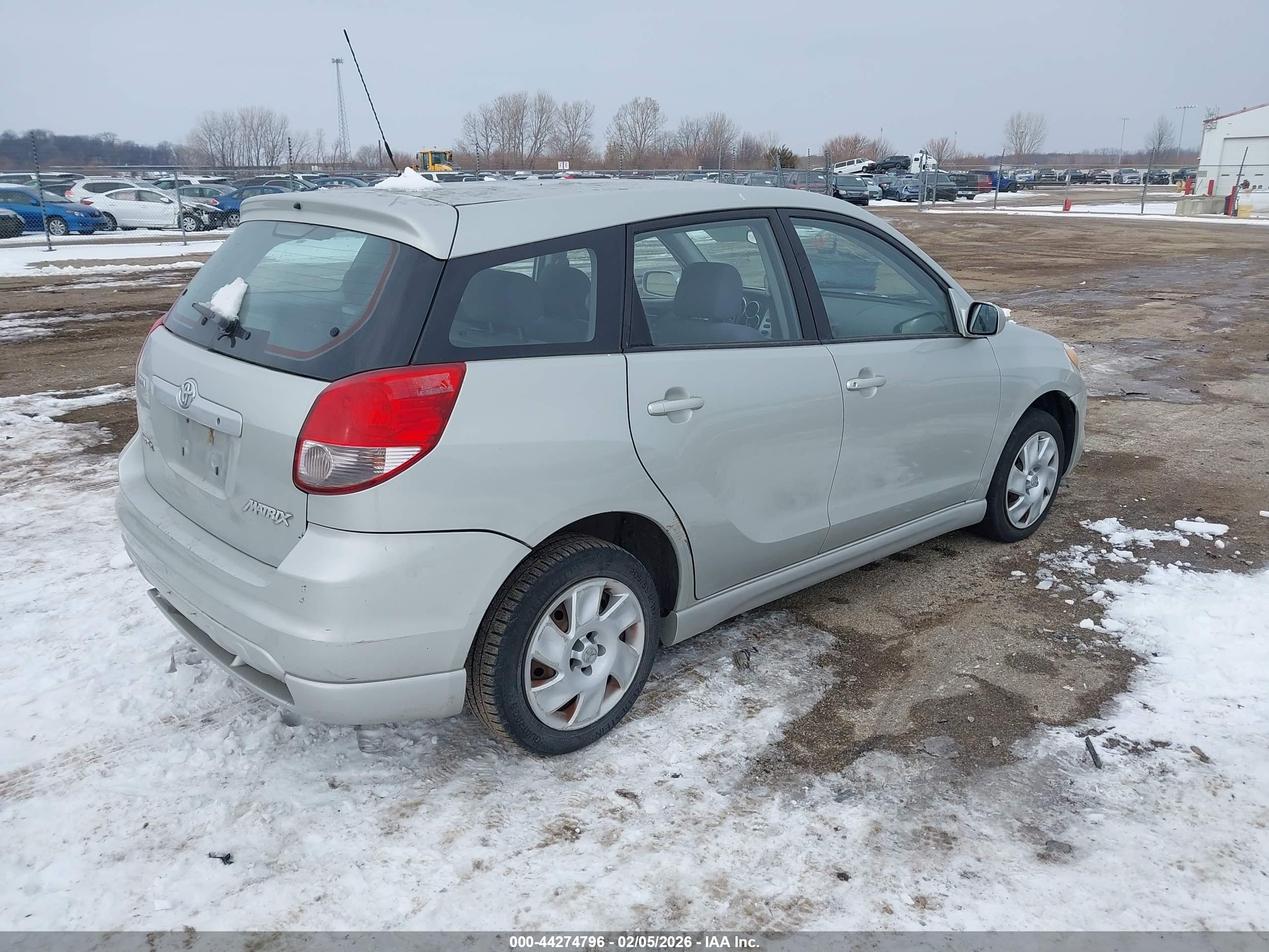 TOYOTA MATRIX image 4