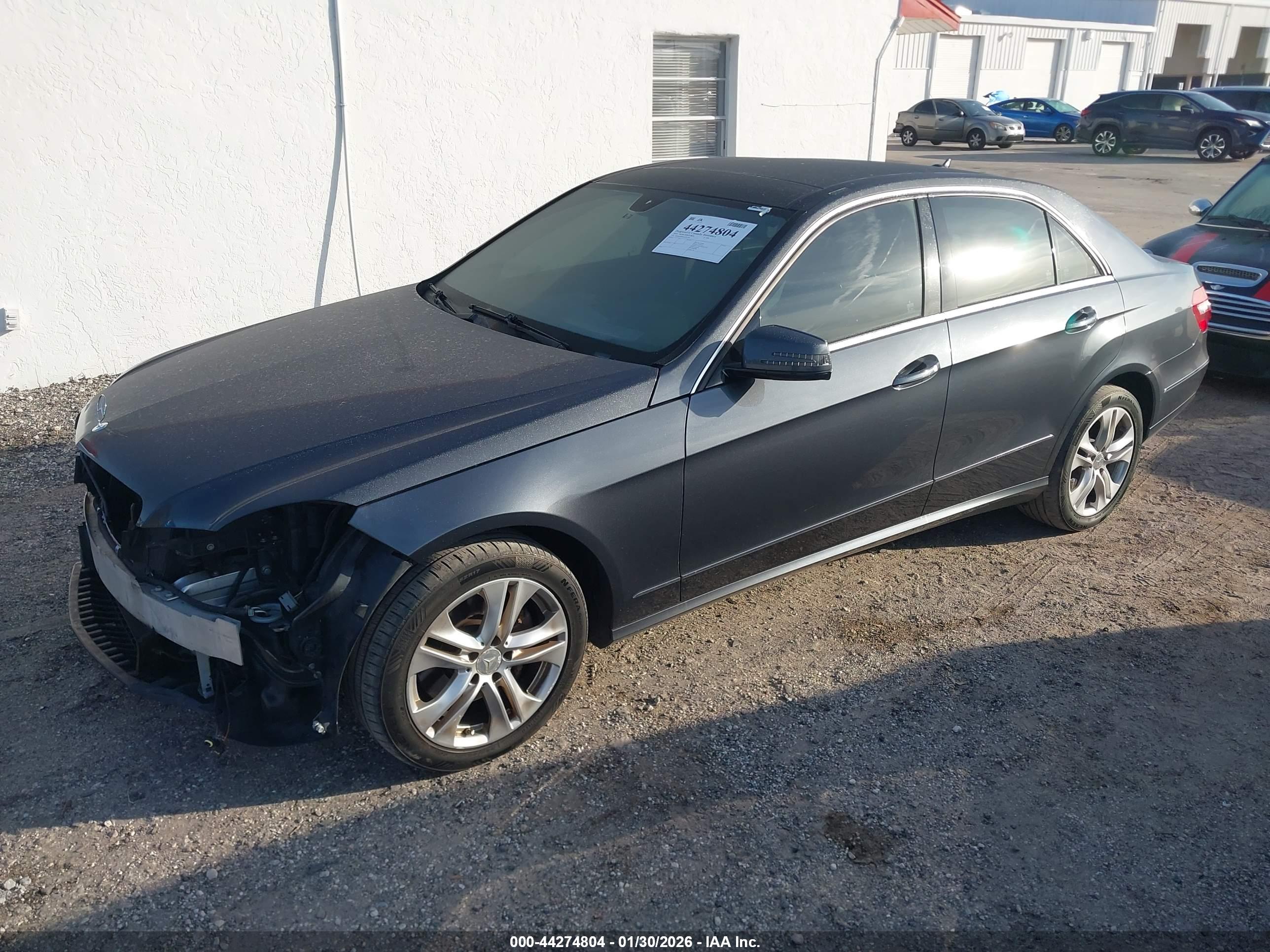 MERCEDES-BENZ E image 2