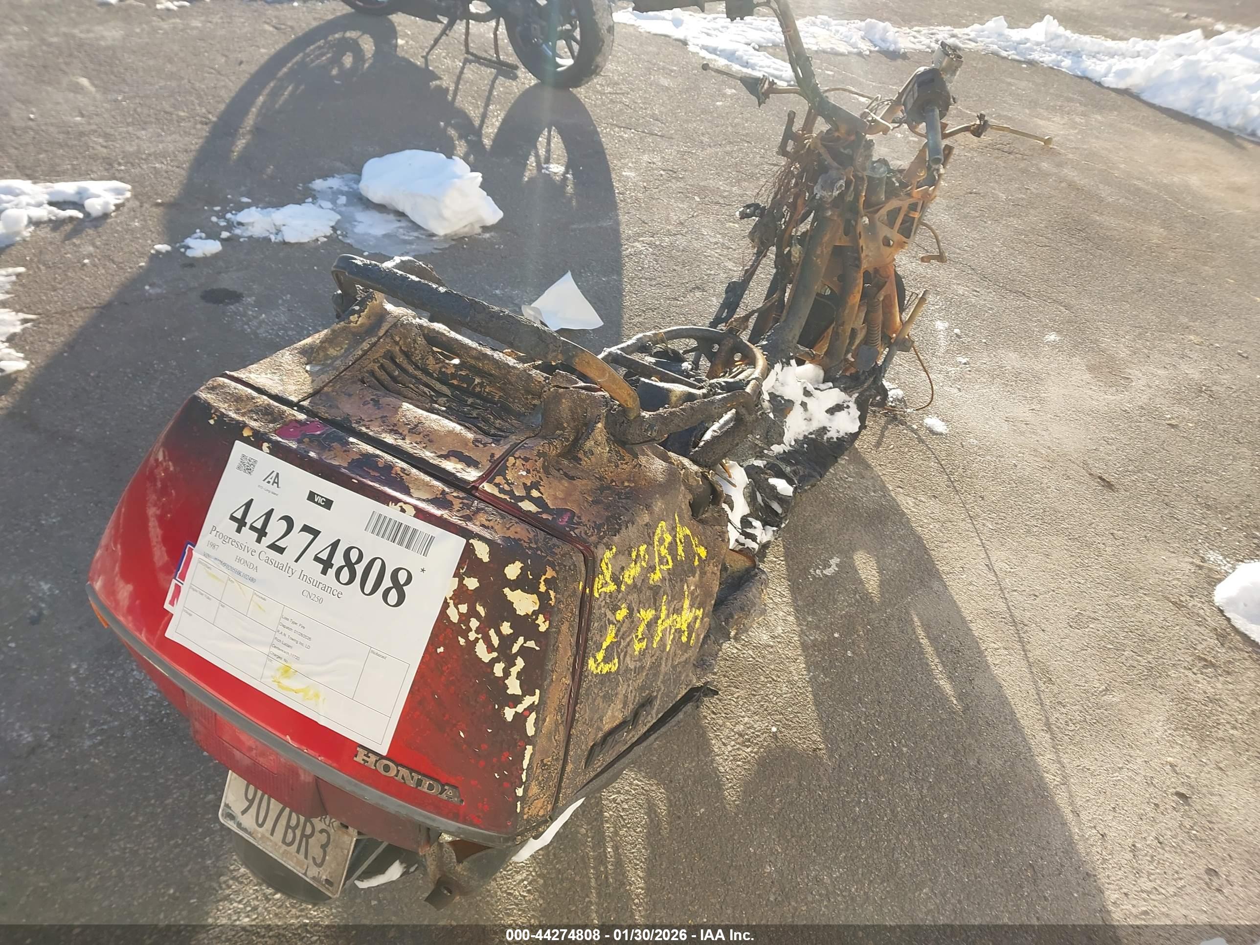 HONDA CN250 image 4