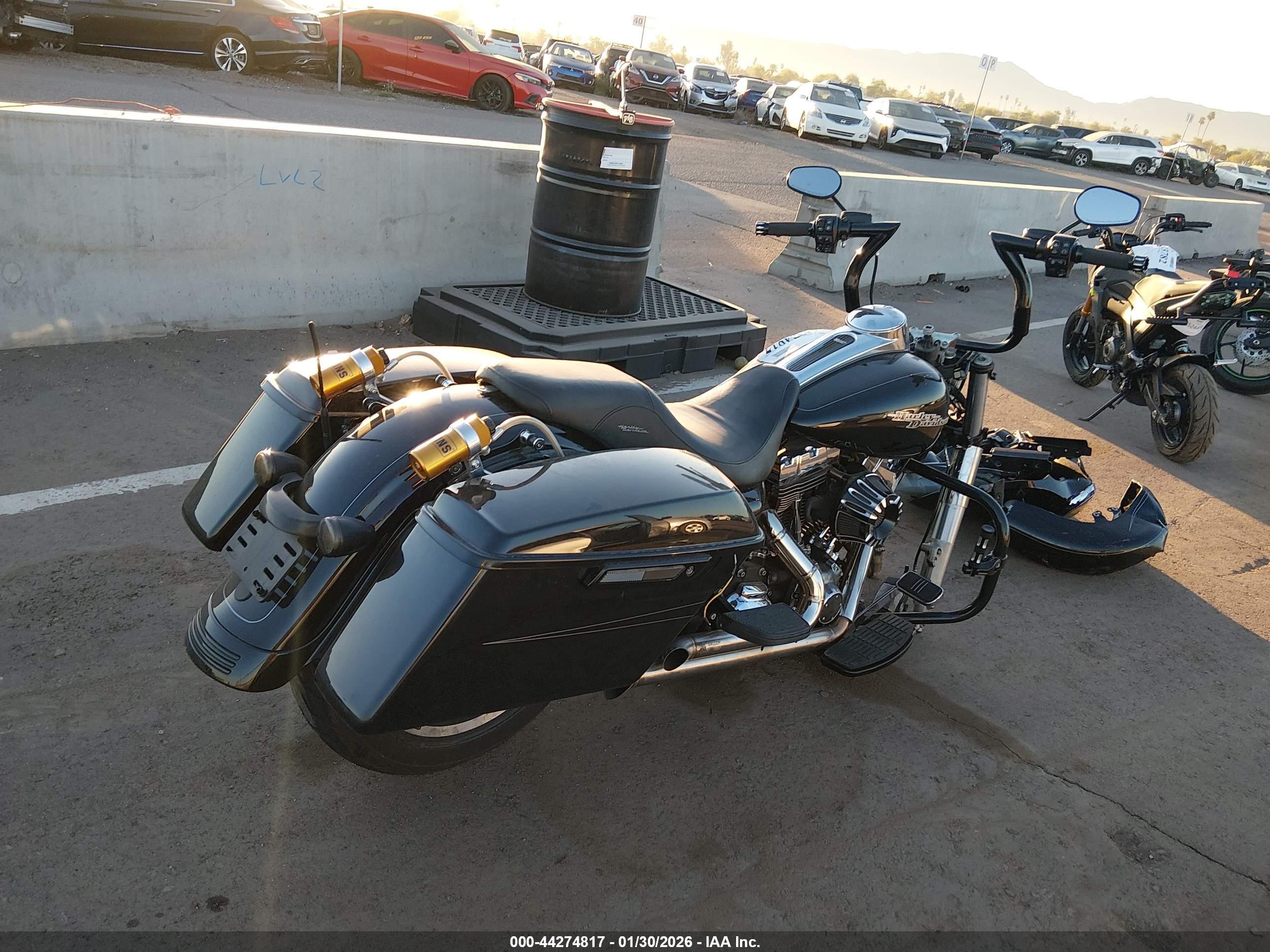 HARLEY-DAVIDSON FLHXS image 4