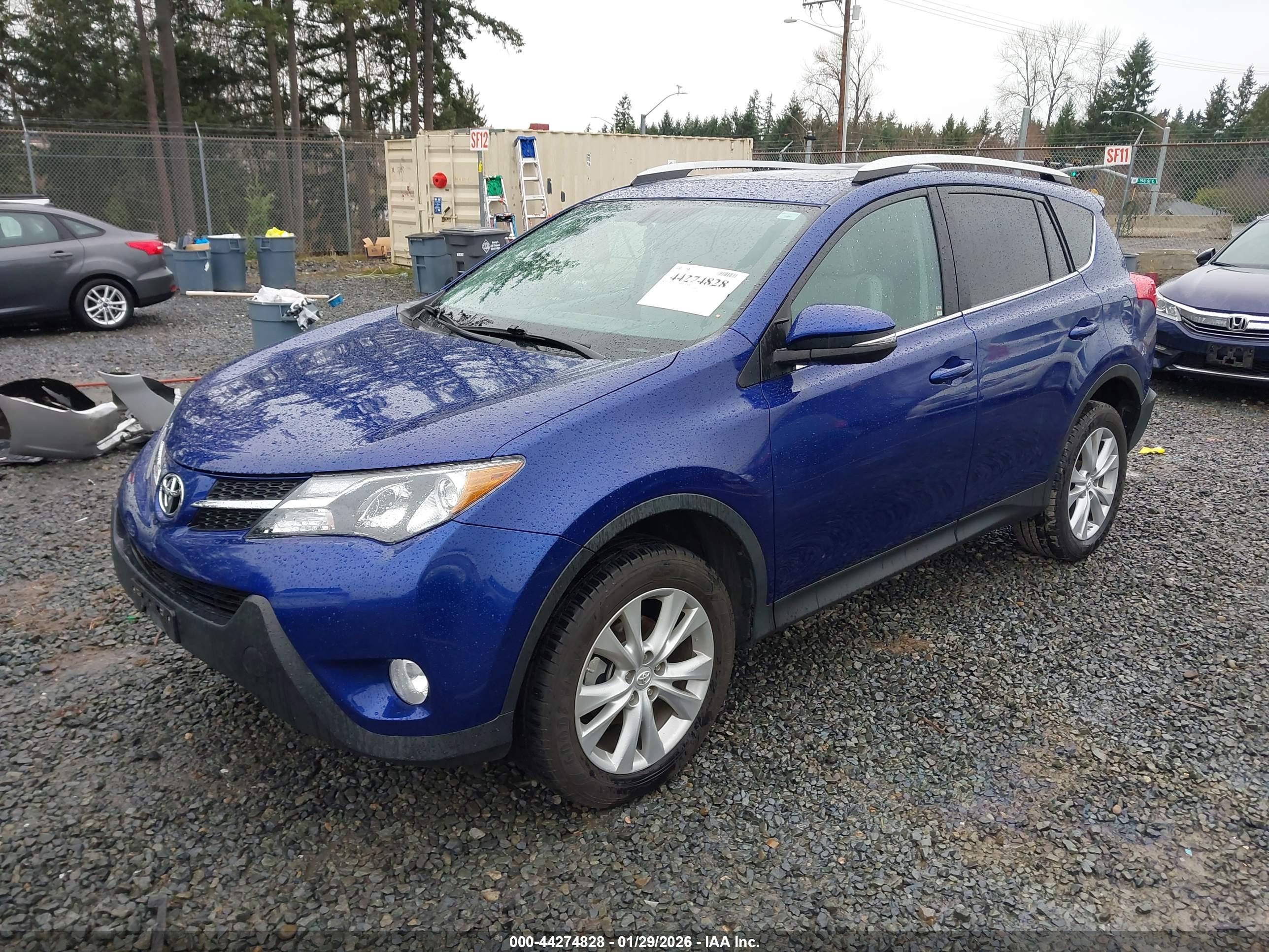 TOYOTA RAV4 image 2