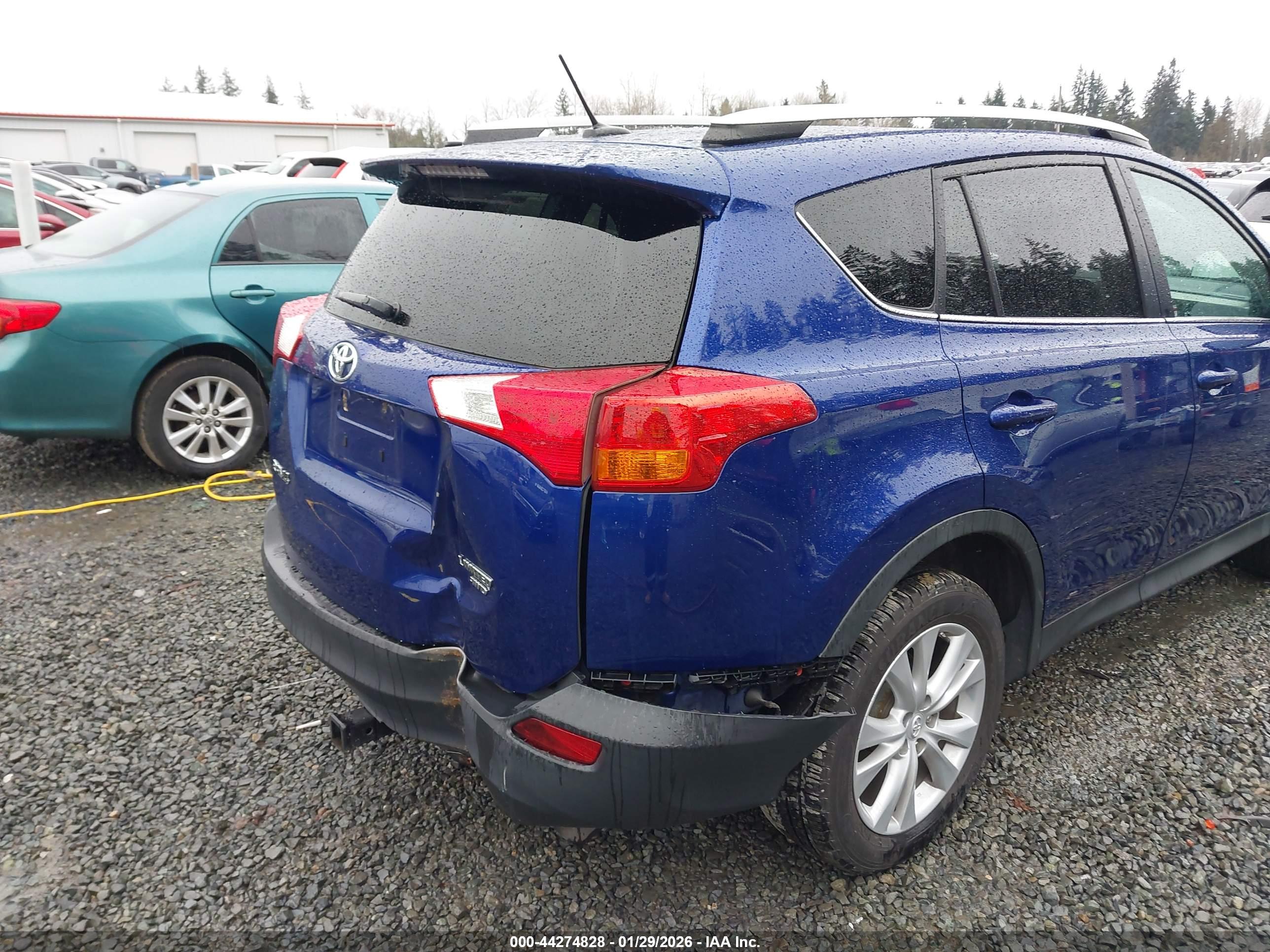 TOYOTA RAV4 image 6