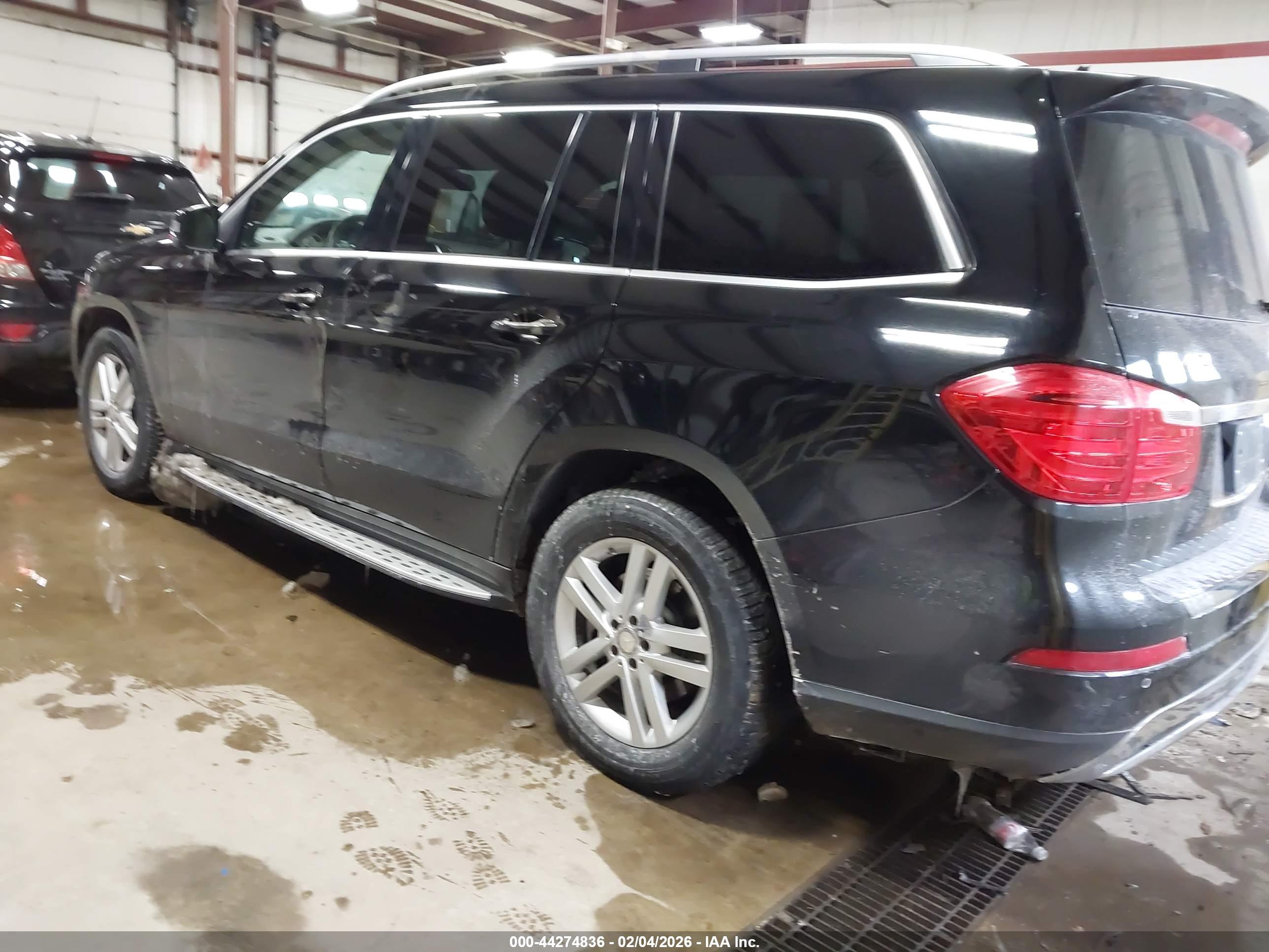 MERCEDES-BENZ GL image 3