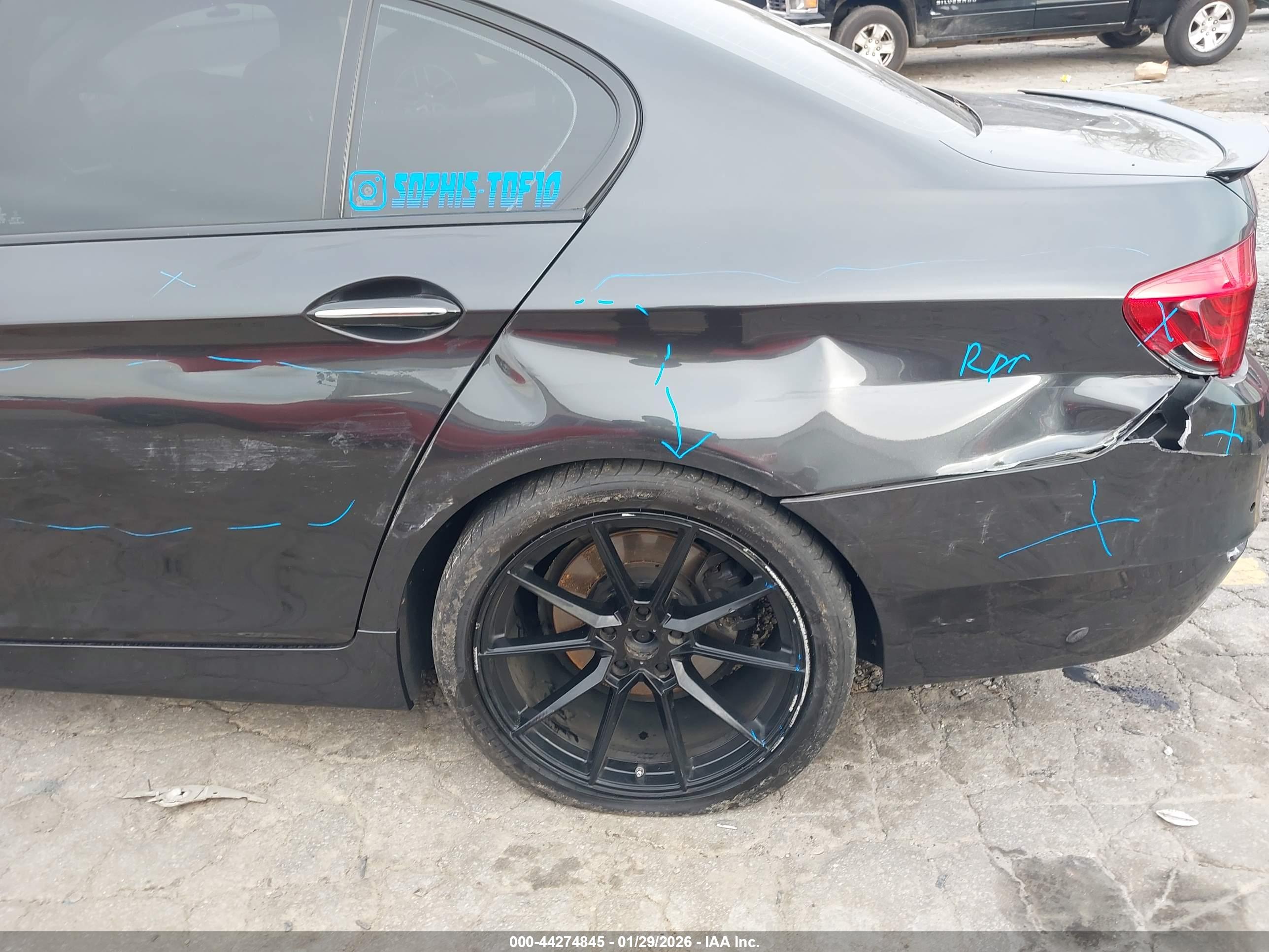 BMW 535I image 6