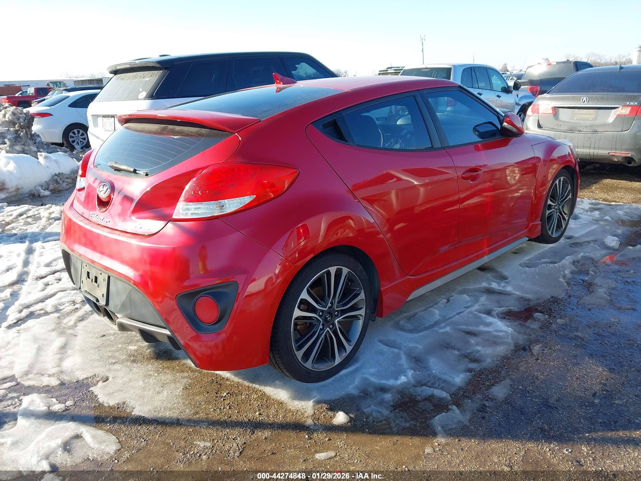 HYUNDAI VELOSTER image 4