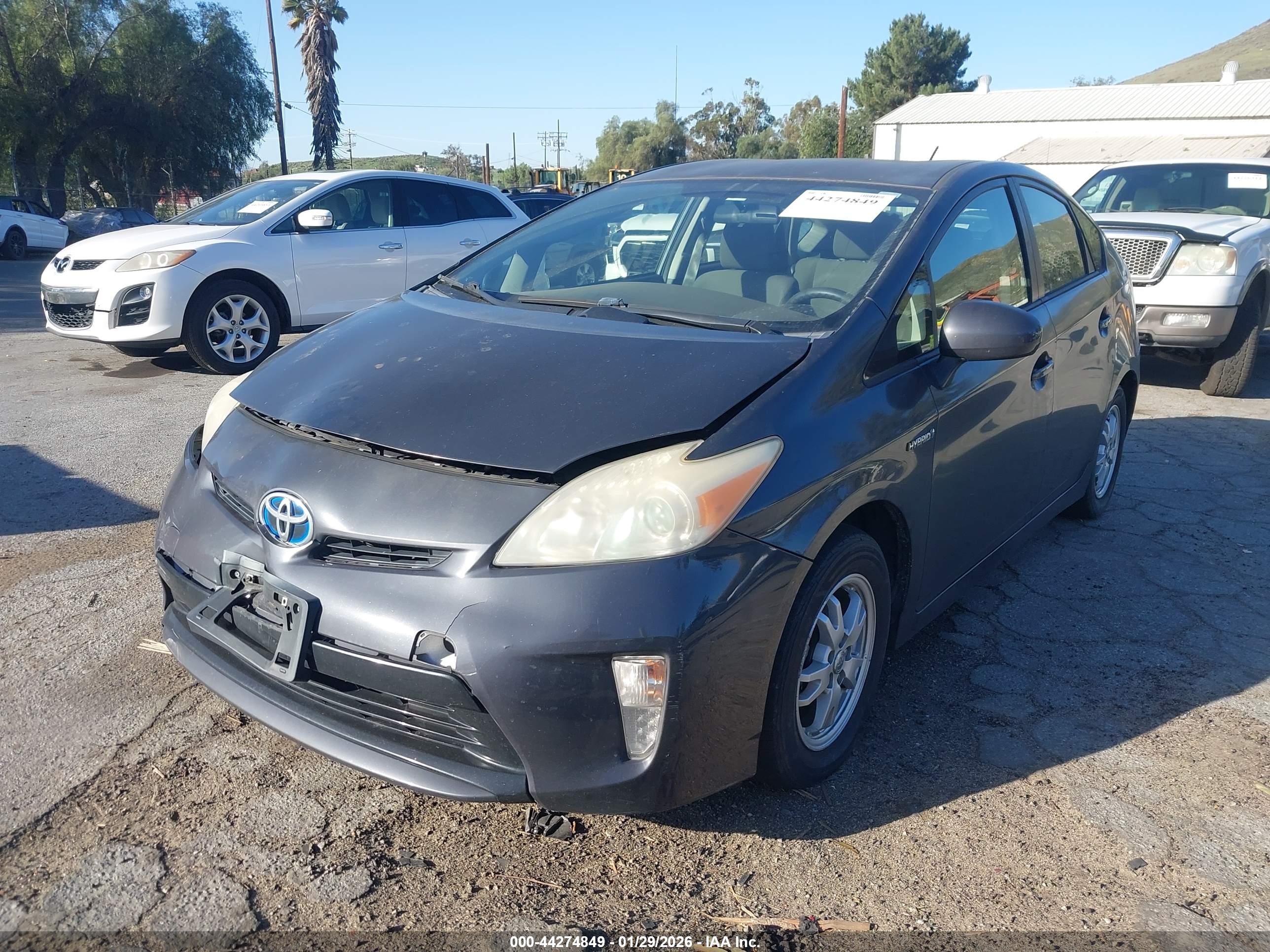 TOYOTA PRIUS image 2