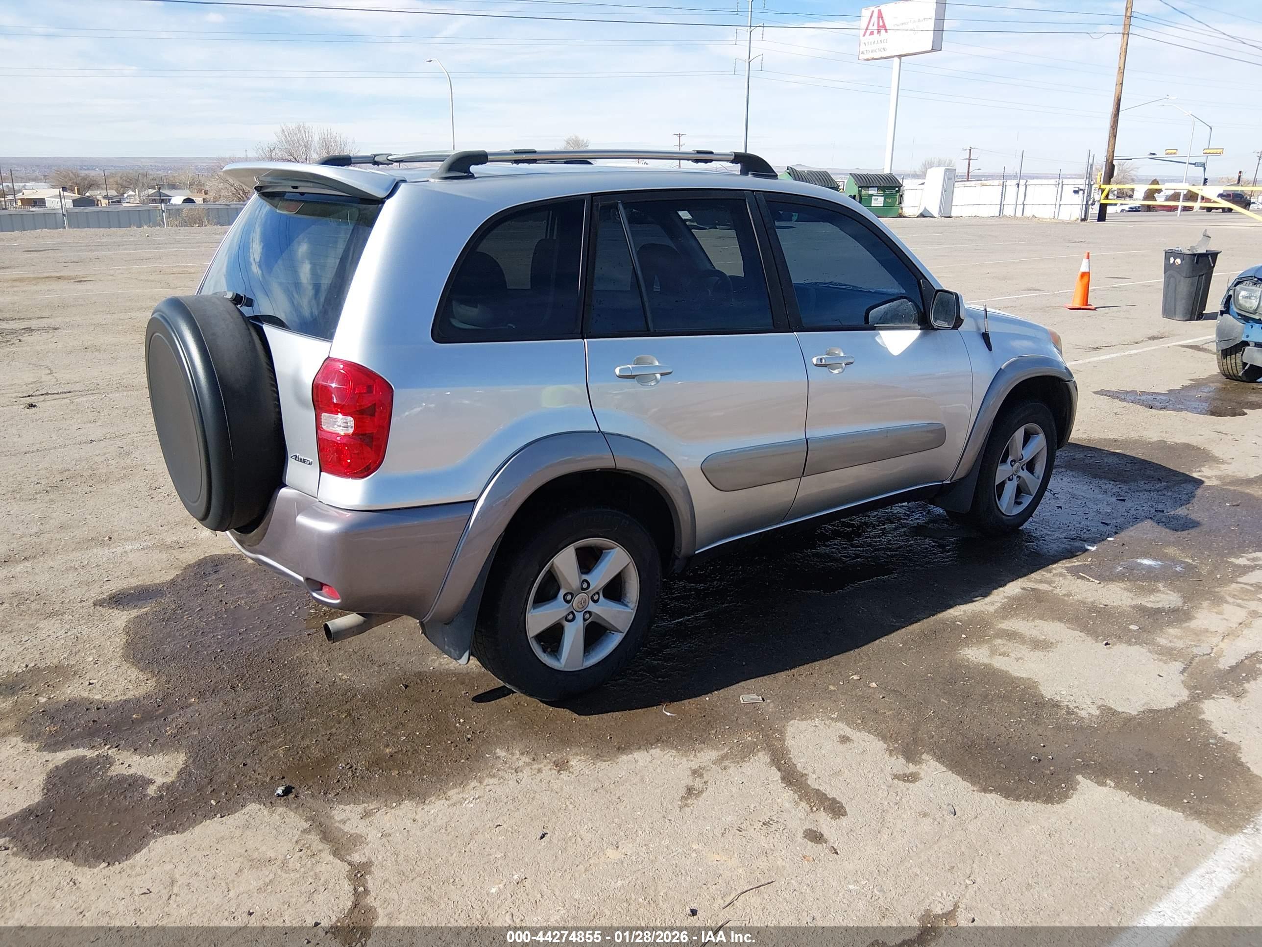 TOYOTA RAV4 image 4