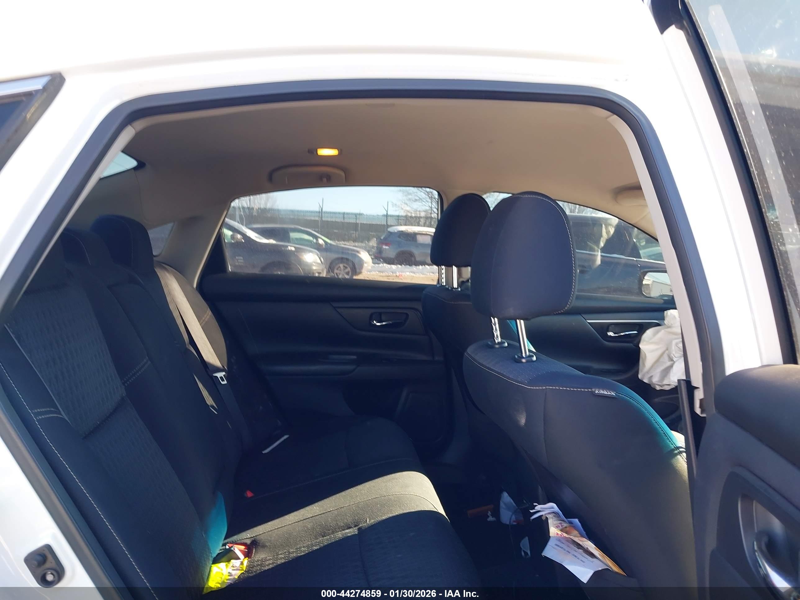 NISSAN ALTIMA image 8