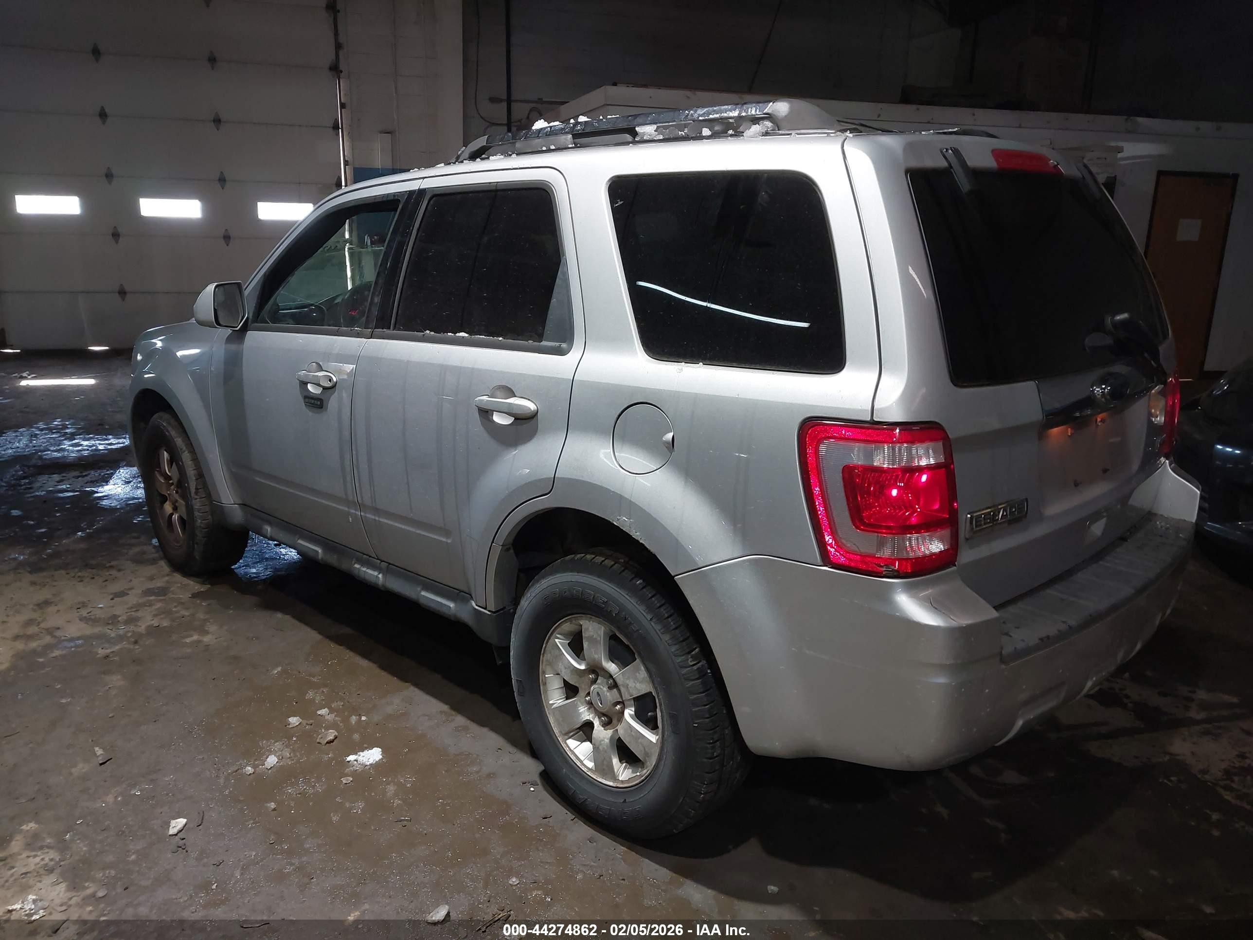 FORD ESCAPE image 3