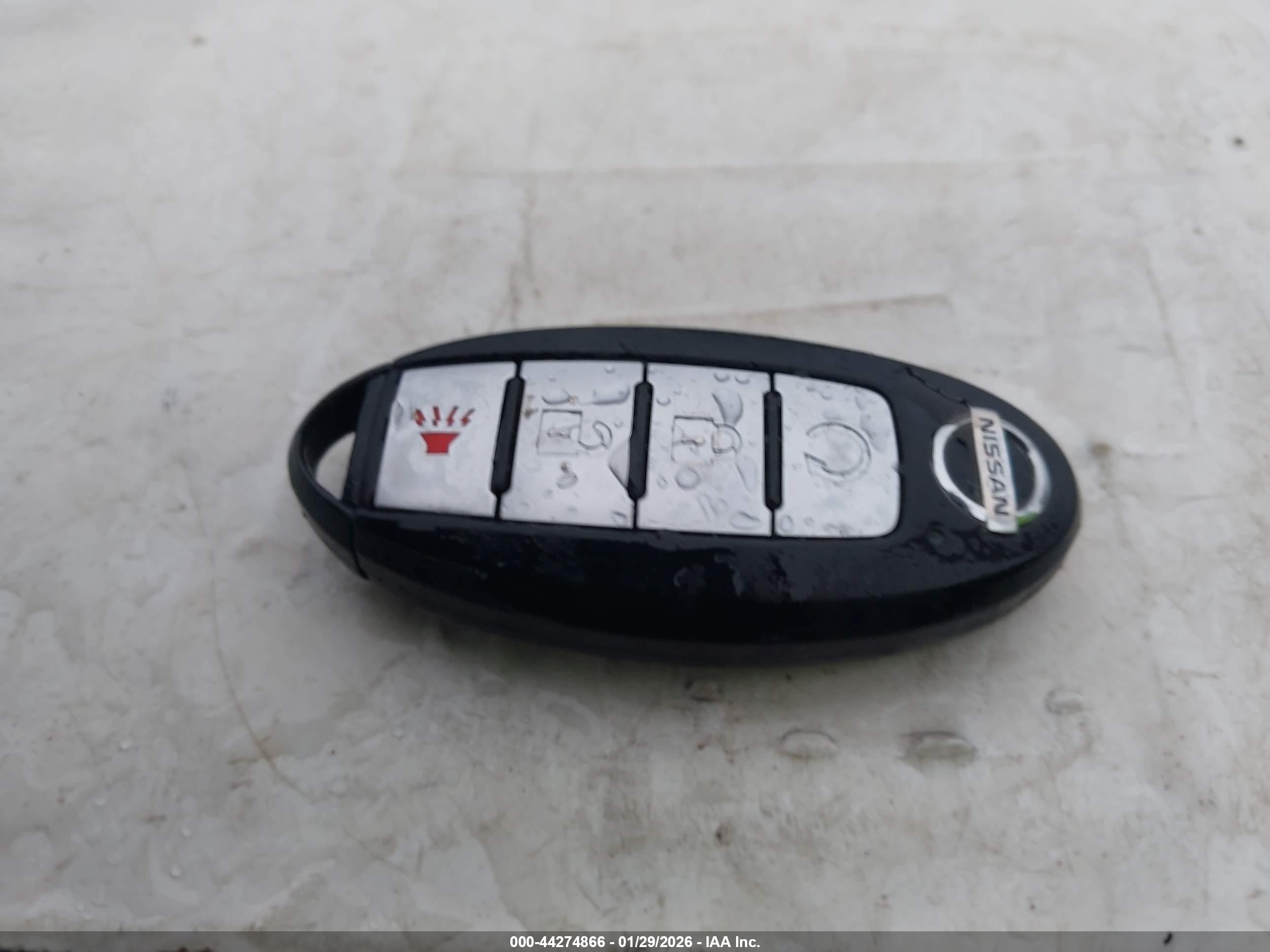 NISSAN MURANO image 11