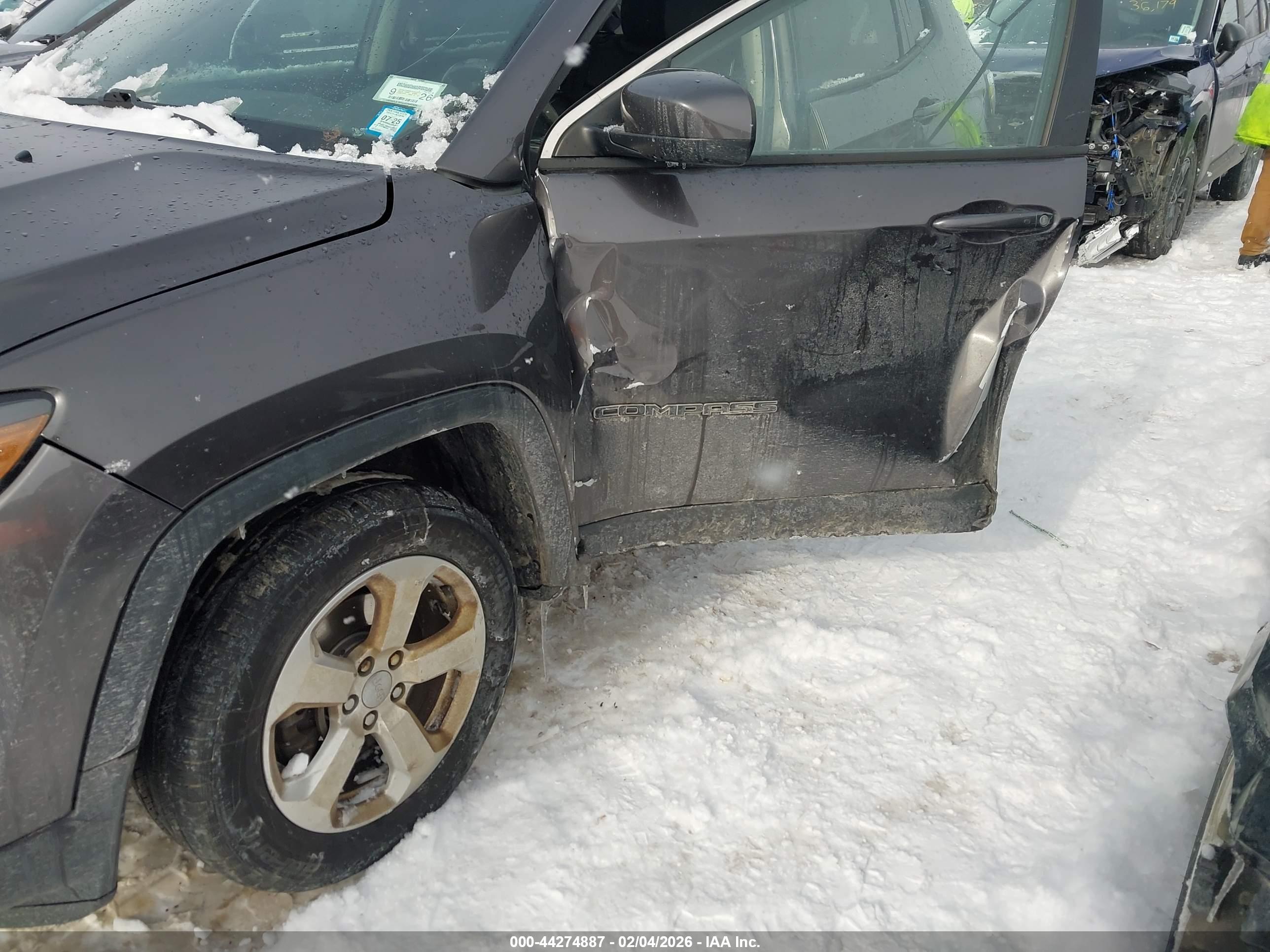 JEEP COMPASS image 6