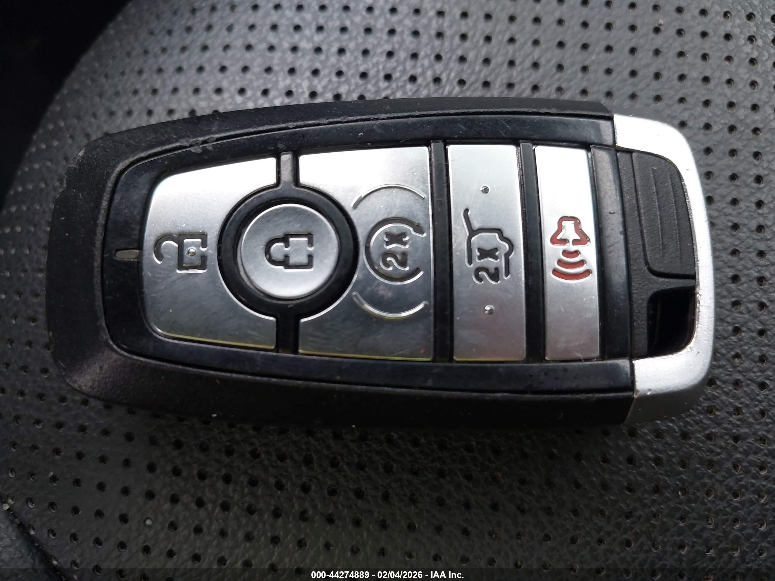 FORD ESCAPE image 11