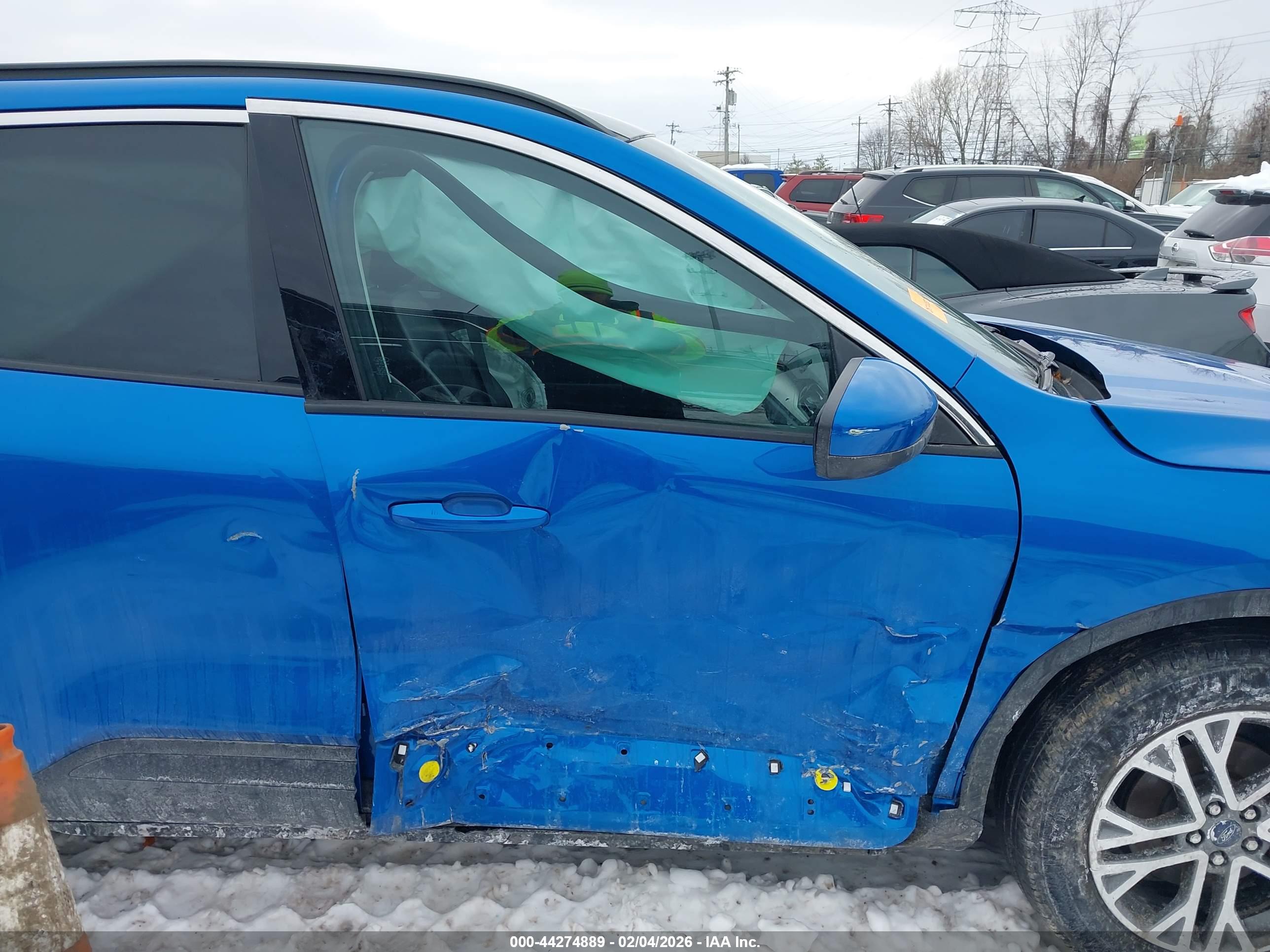 FORD ESCAPE image 6
