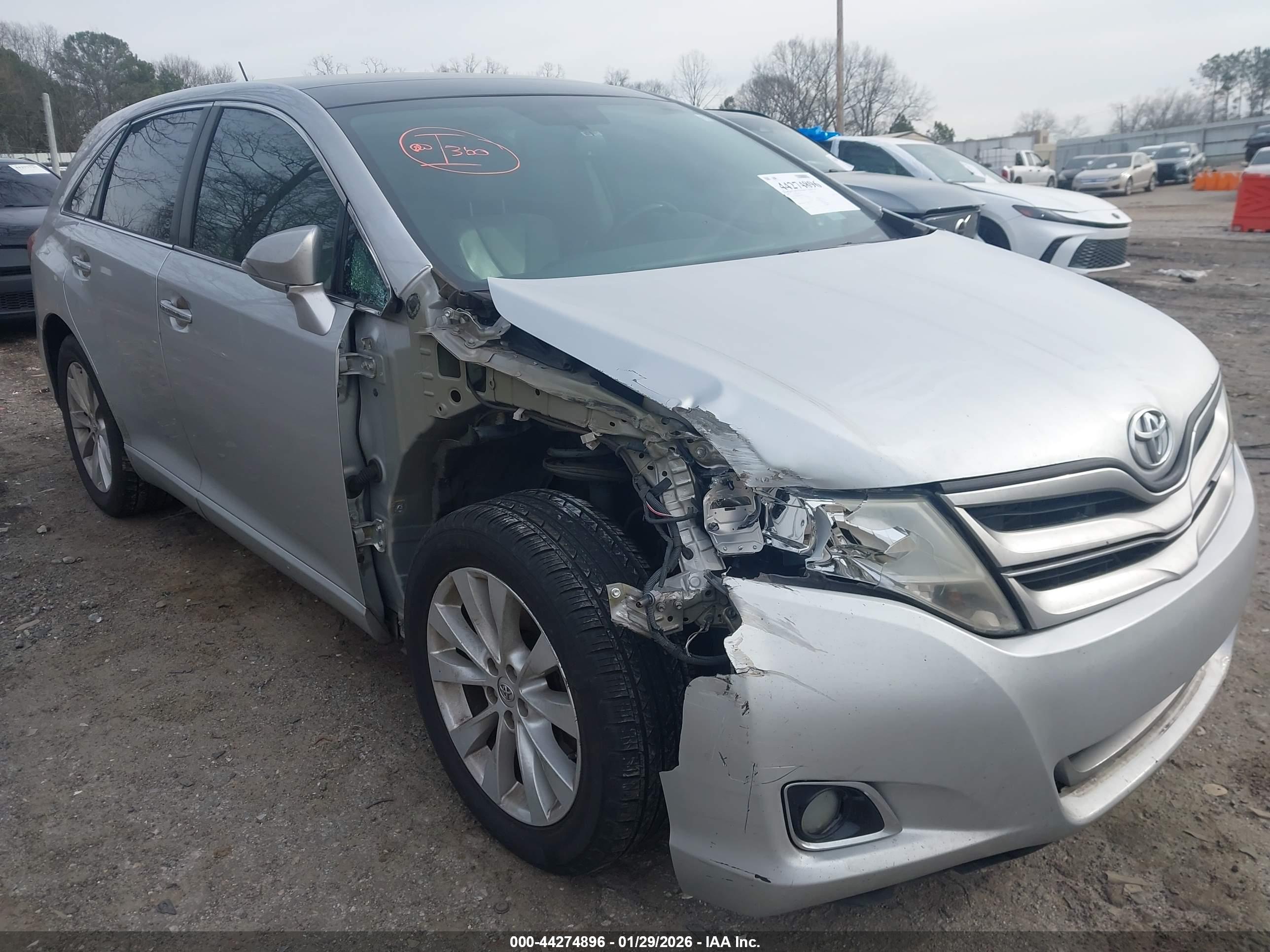TOYOTA VENZA image 6