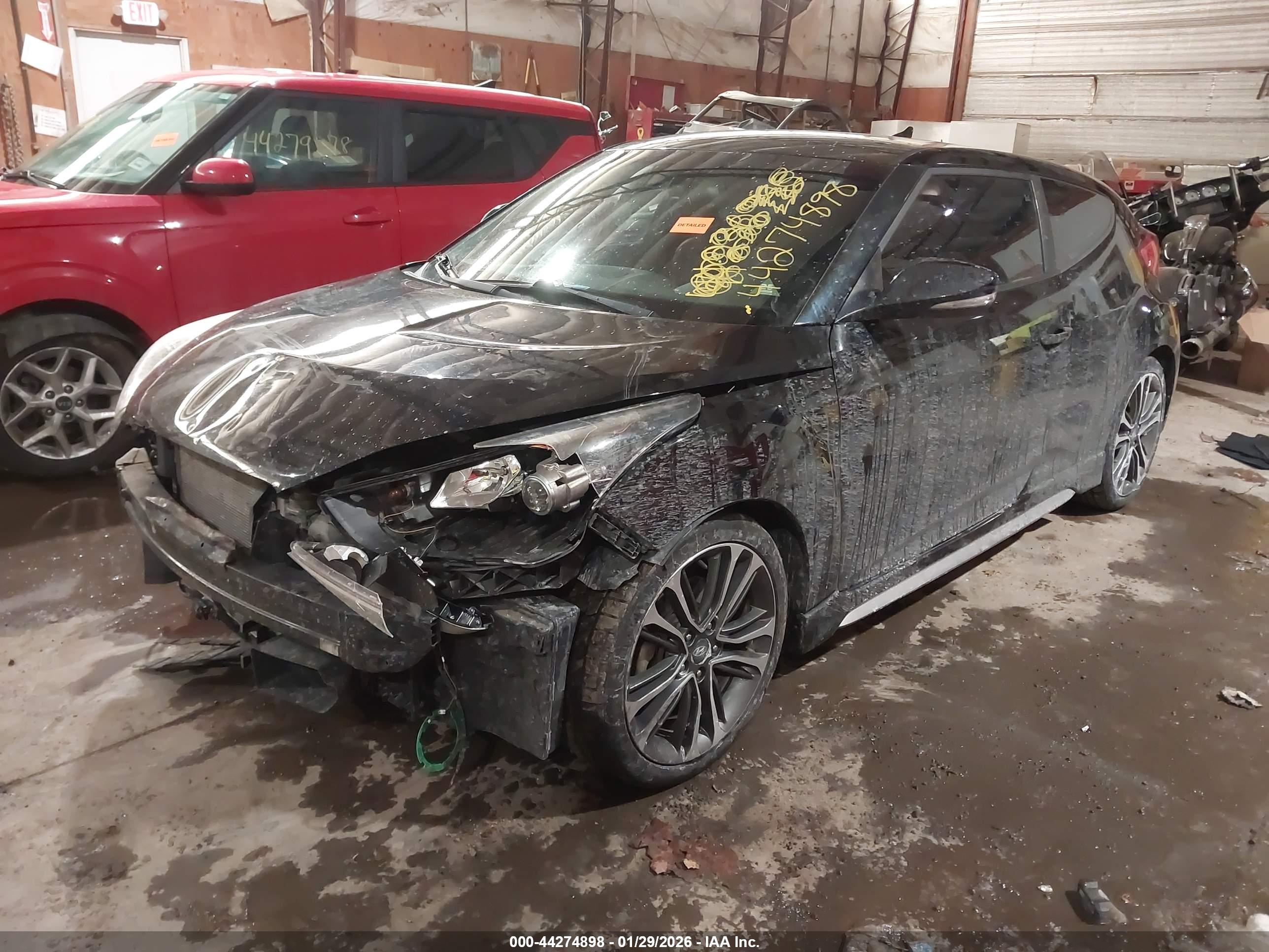 HYUNDAI VELOSTER image 2