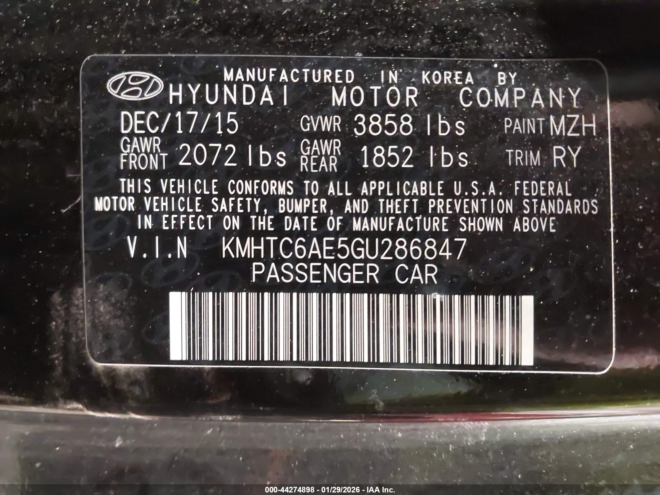 HYUNDAI VELOSTER image 9