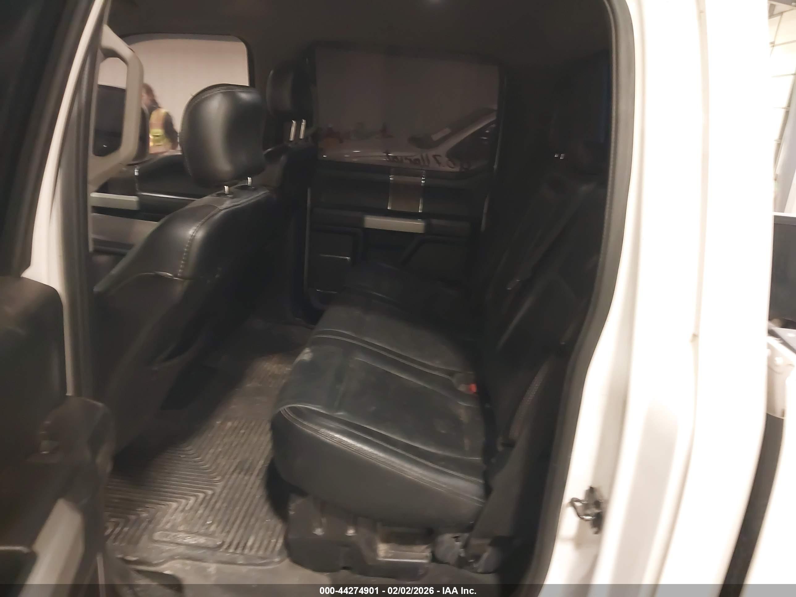 FORD F-350 image 8