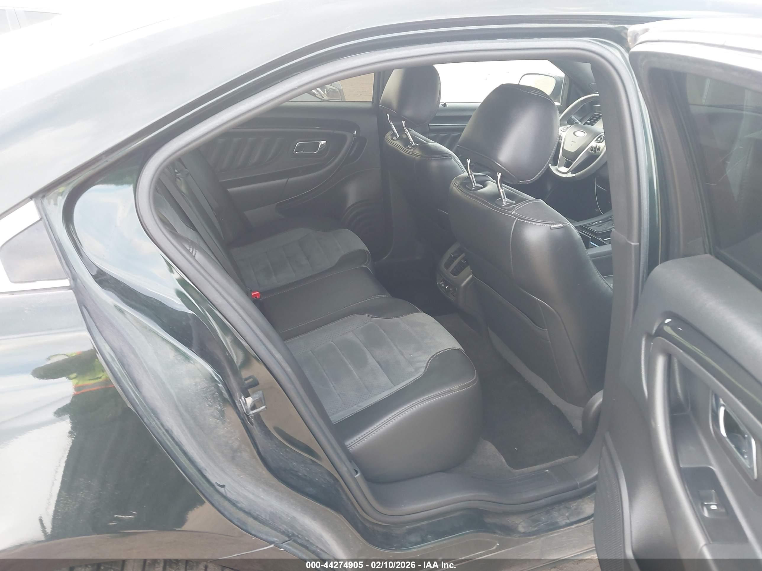 FORD TAURUS image 8