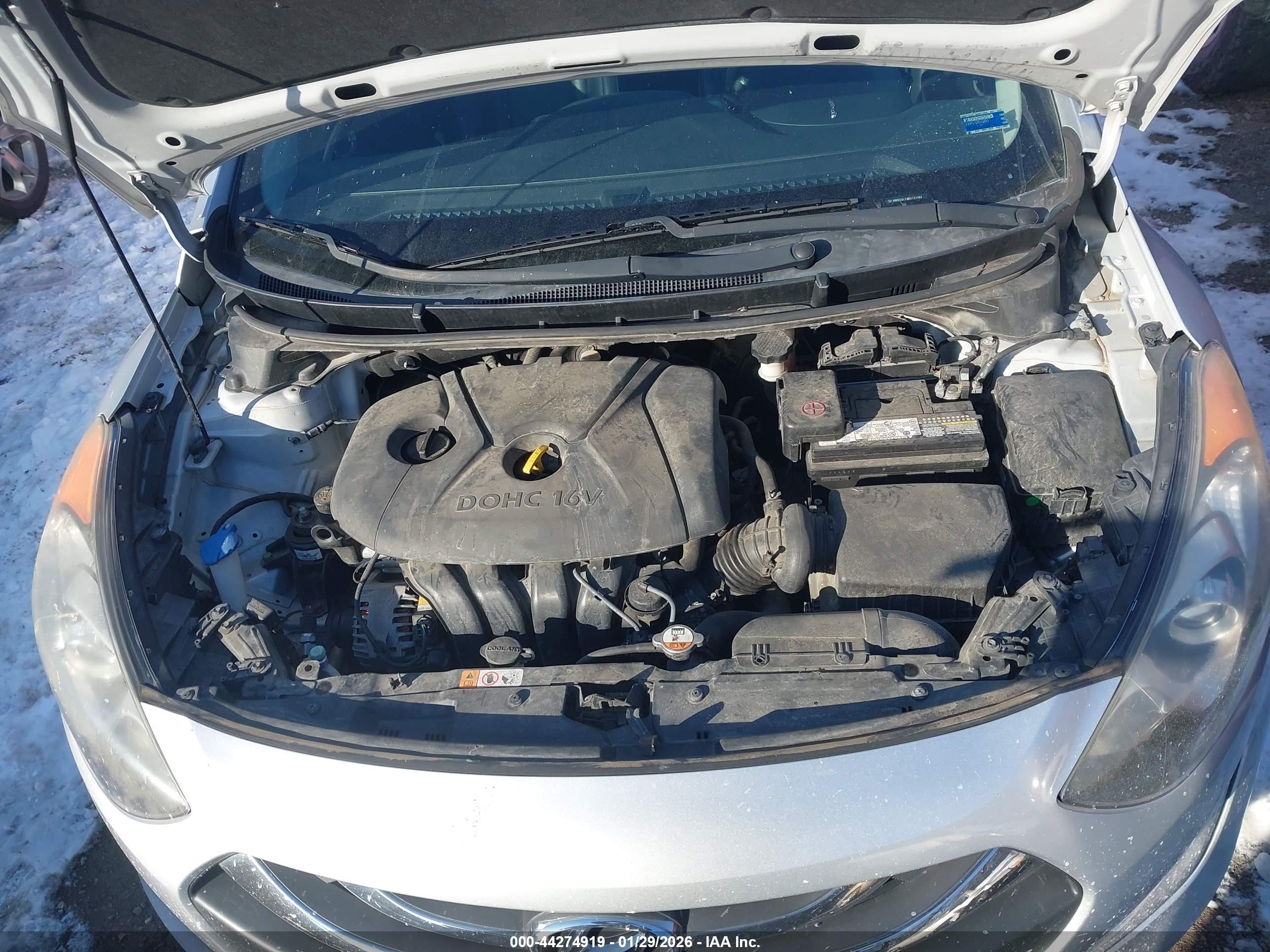 HYUNDAI ELANTRA image 10