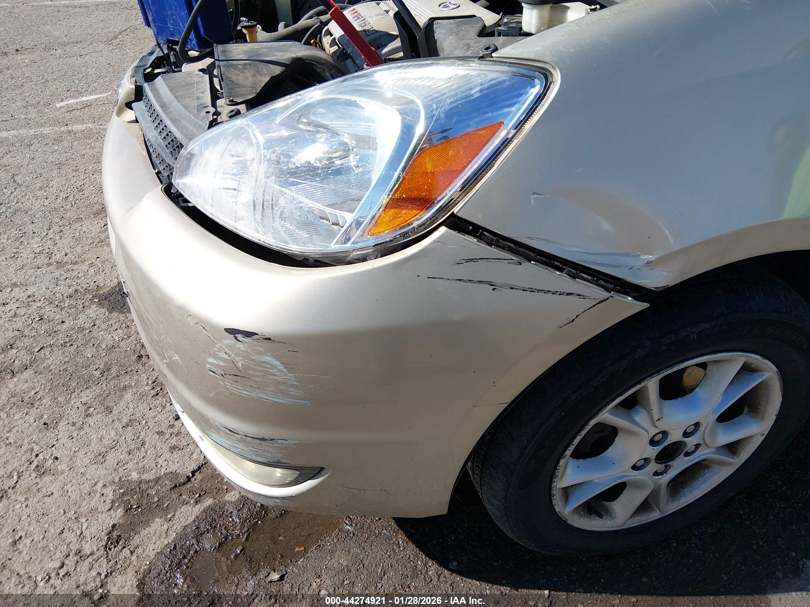 TOYOTA SIENNA image 6