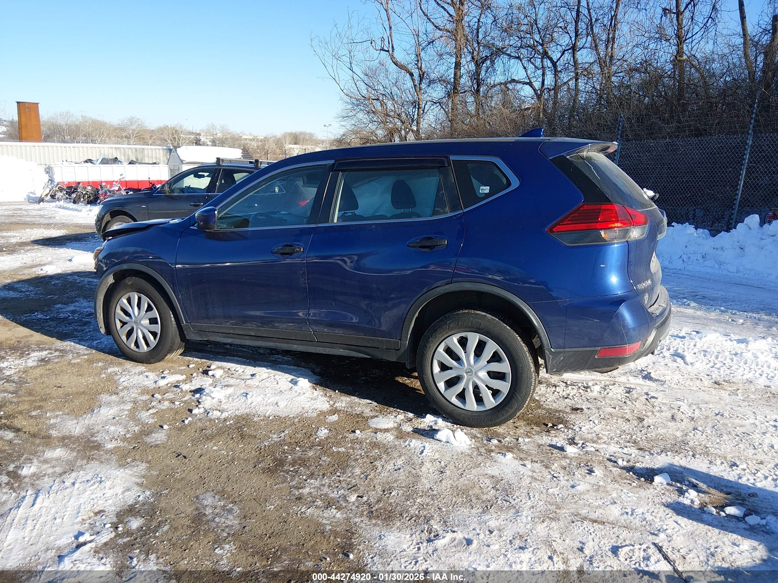 NISSAN ROGUE image 3
