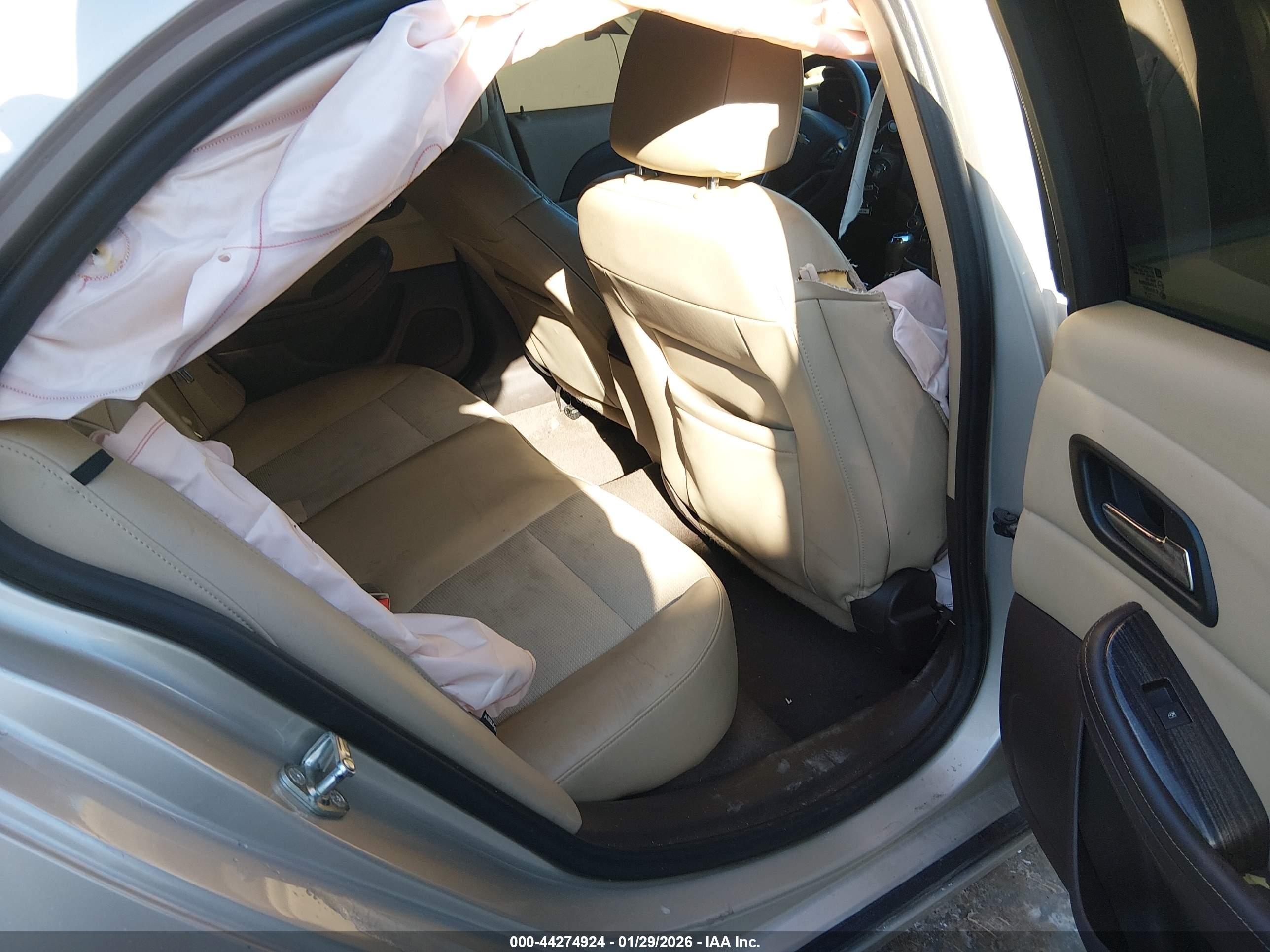 CHEVROLET MALIBU image 8