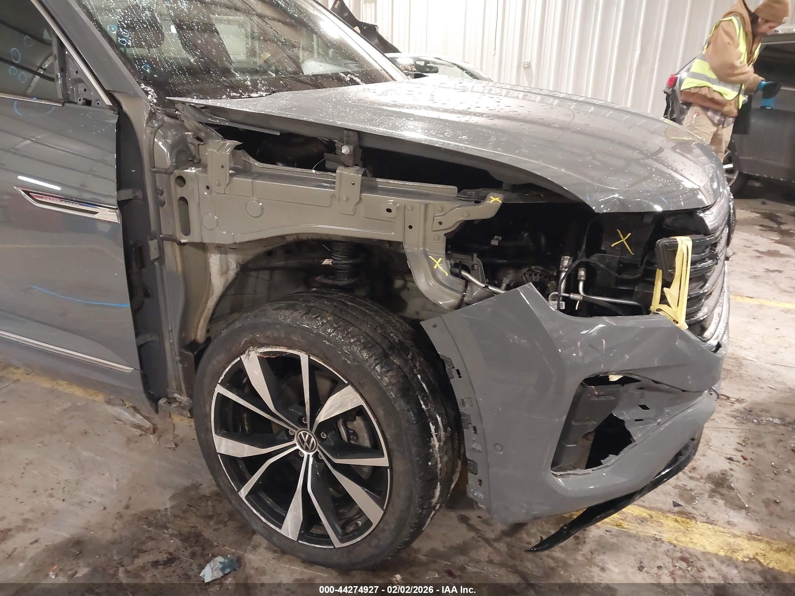 VOLKSWAGEN ATLAS image 6
